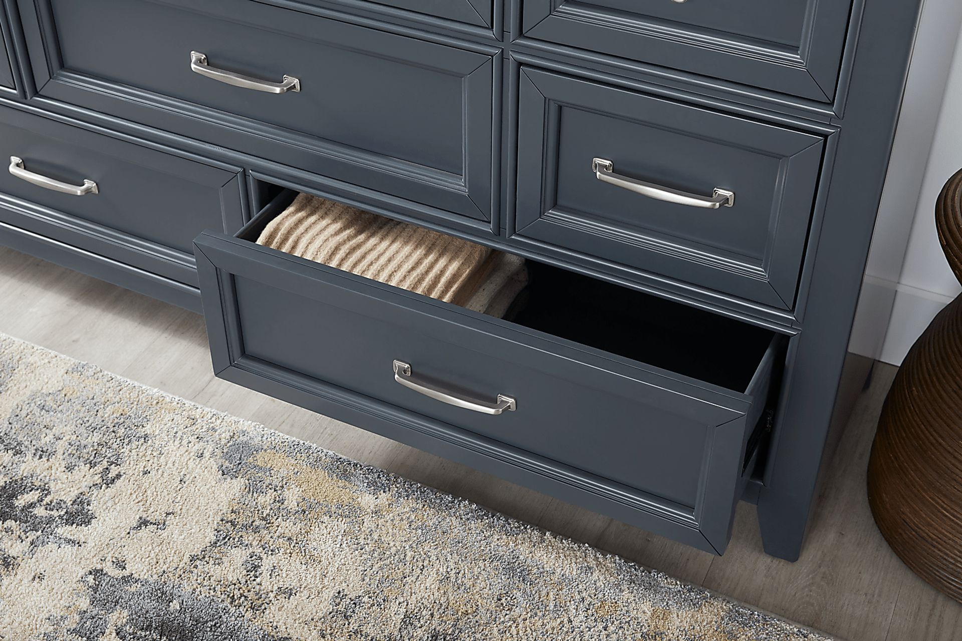 Owings Mill Graphite 7 Pc Queen Panel Bedroom - Image 12