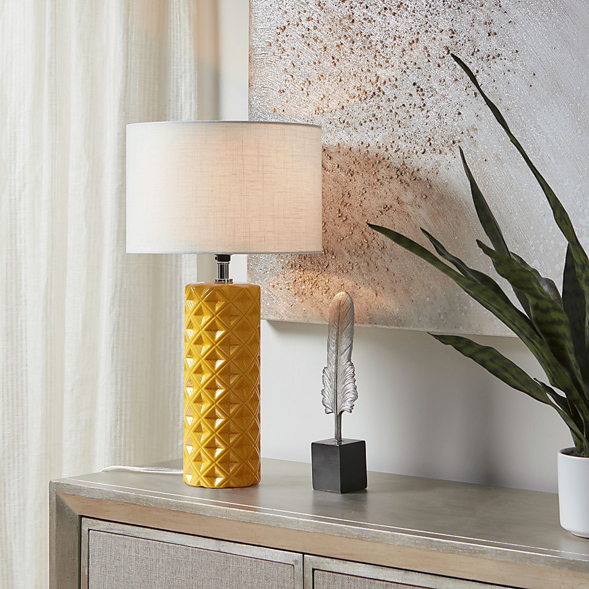 Owlwood Club Yellow Lamp - Image 7