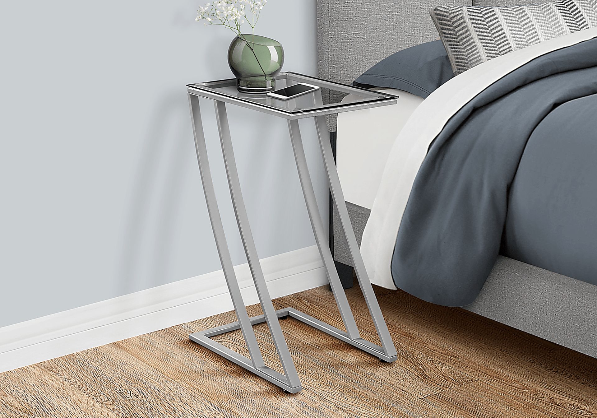 Oxaus Silver End Table - Image 3