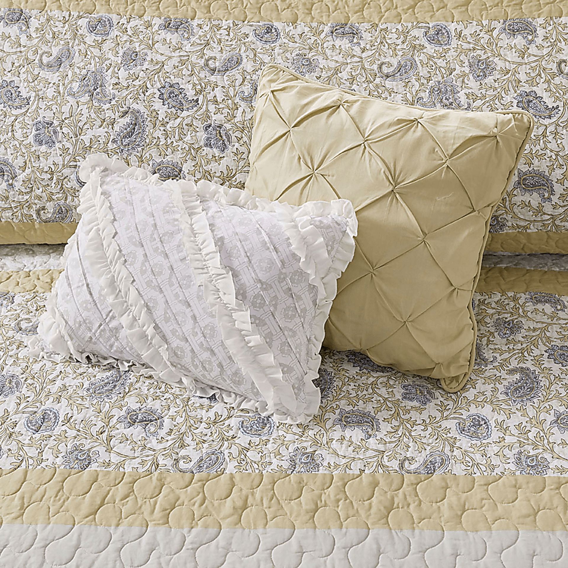 Pabl Yellow 6 pc King/Cal King Quilt Set - Image 9