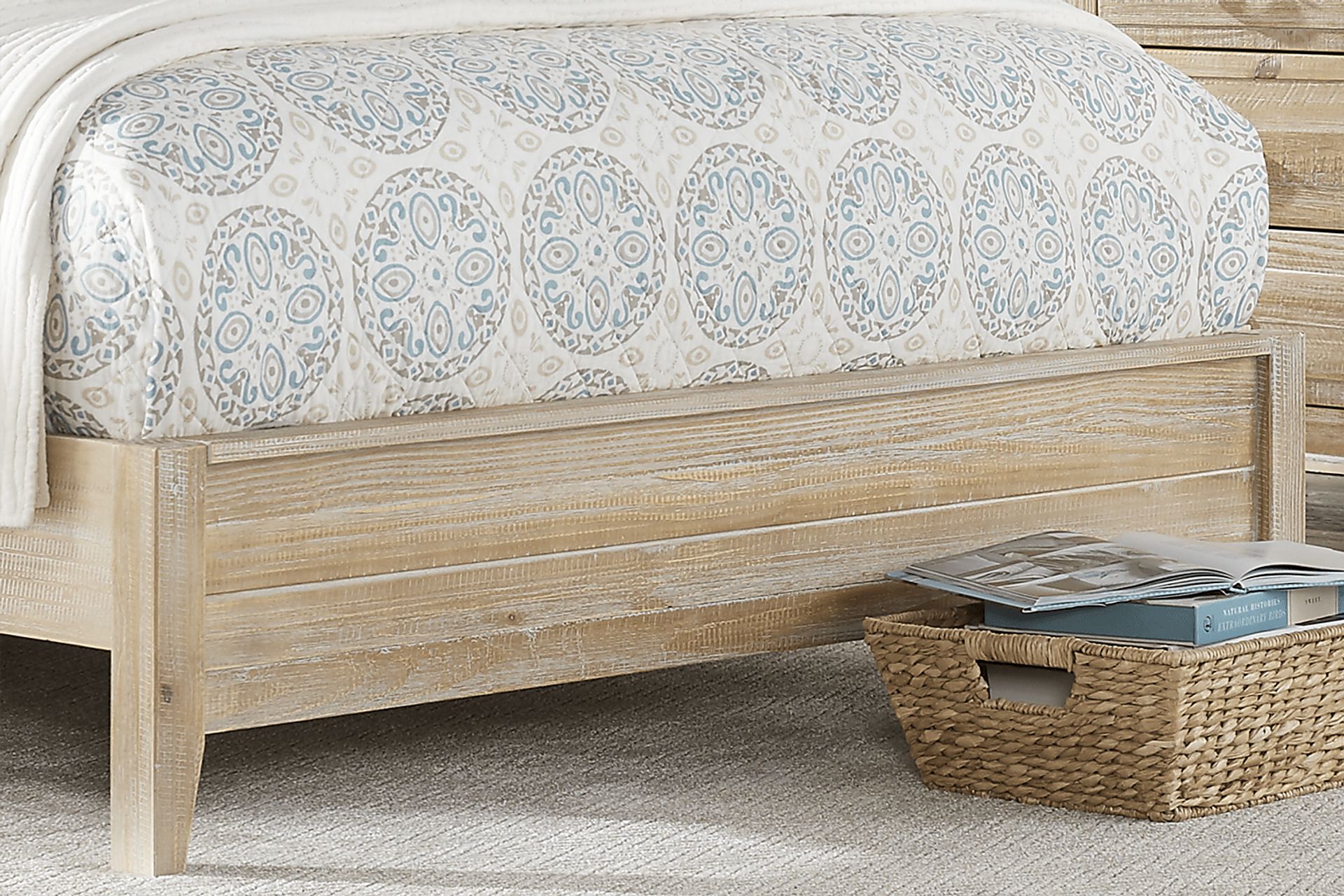 Palm Grove Taffy 3 Pc King Panel Bed - Image 3