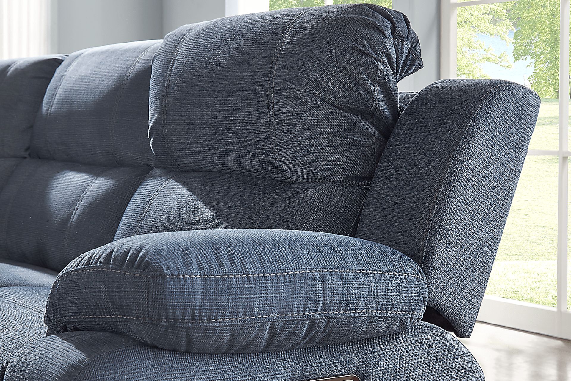 Palmer Point Blue 5 Pc Dual Power Reclining Sectional - Image 3