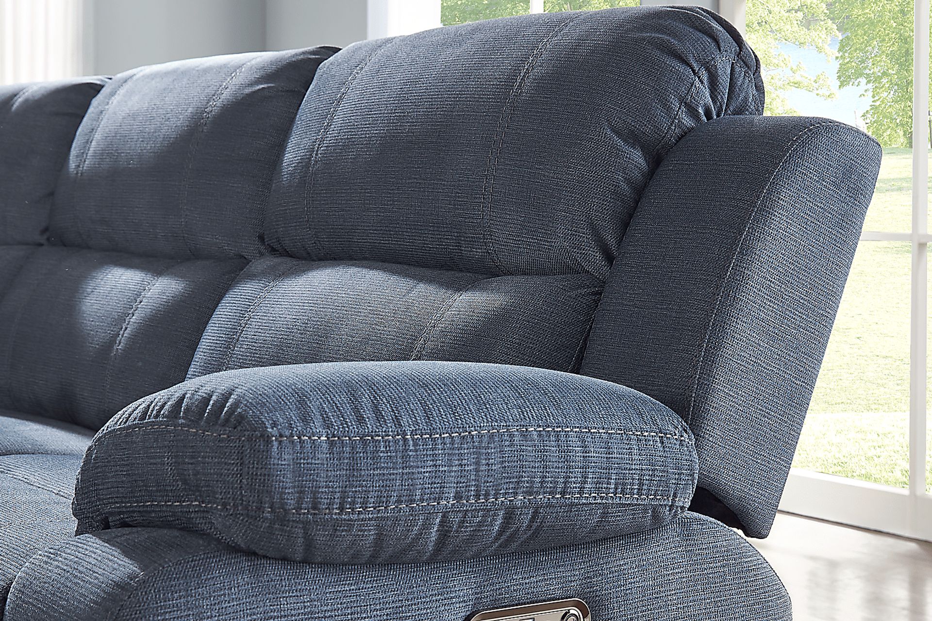 Palmer Point Blue 5 Pc Dual Power Reclining Sectional - Image 4