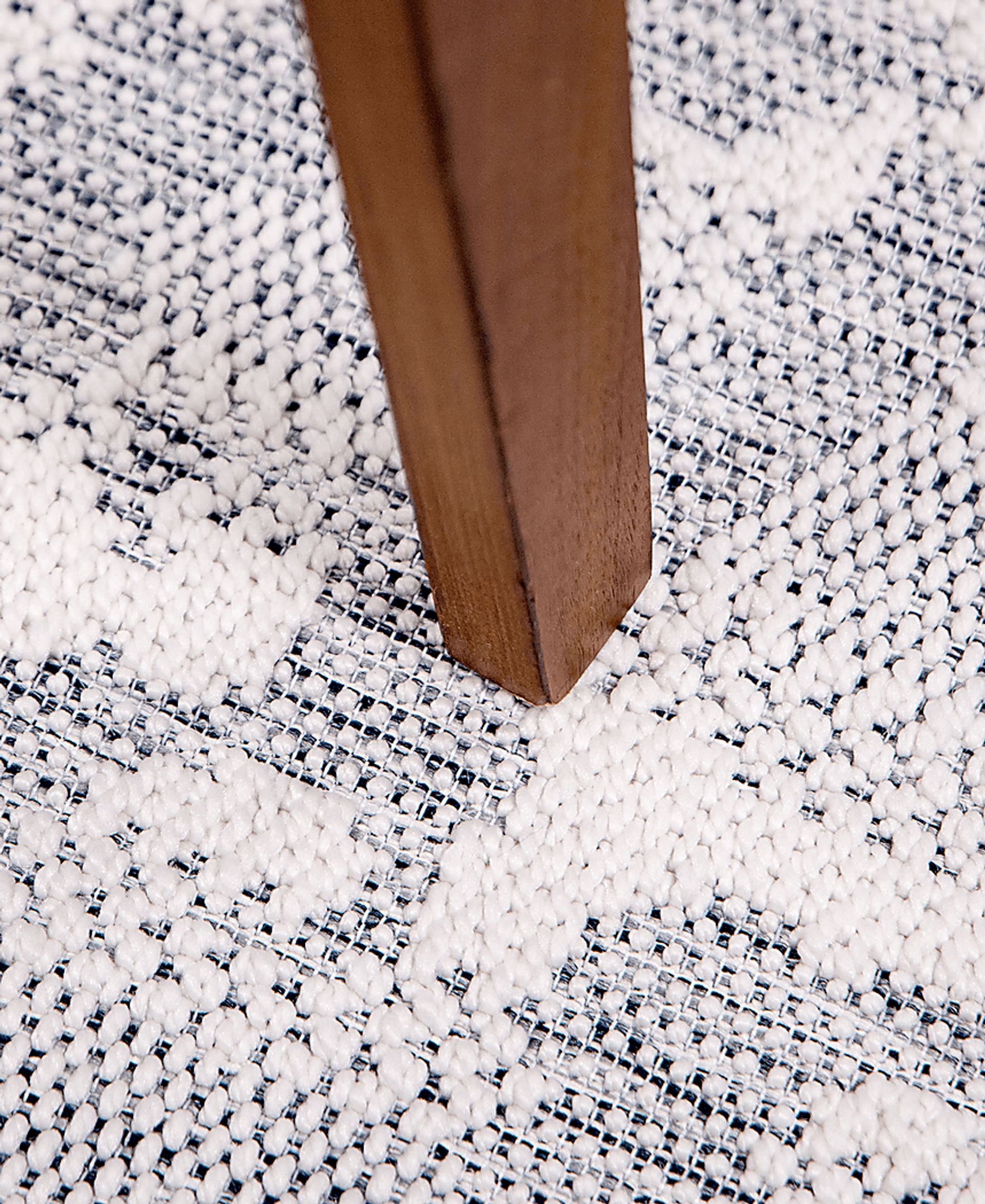 Pamelia Blue 5'3 x 7'6 Rug - Image 4