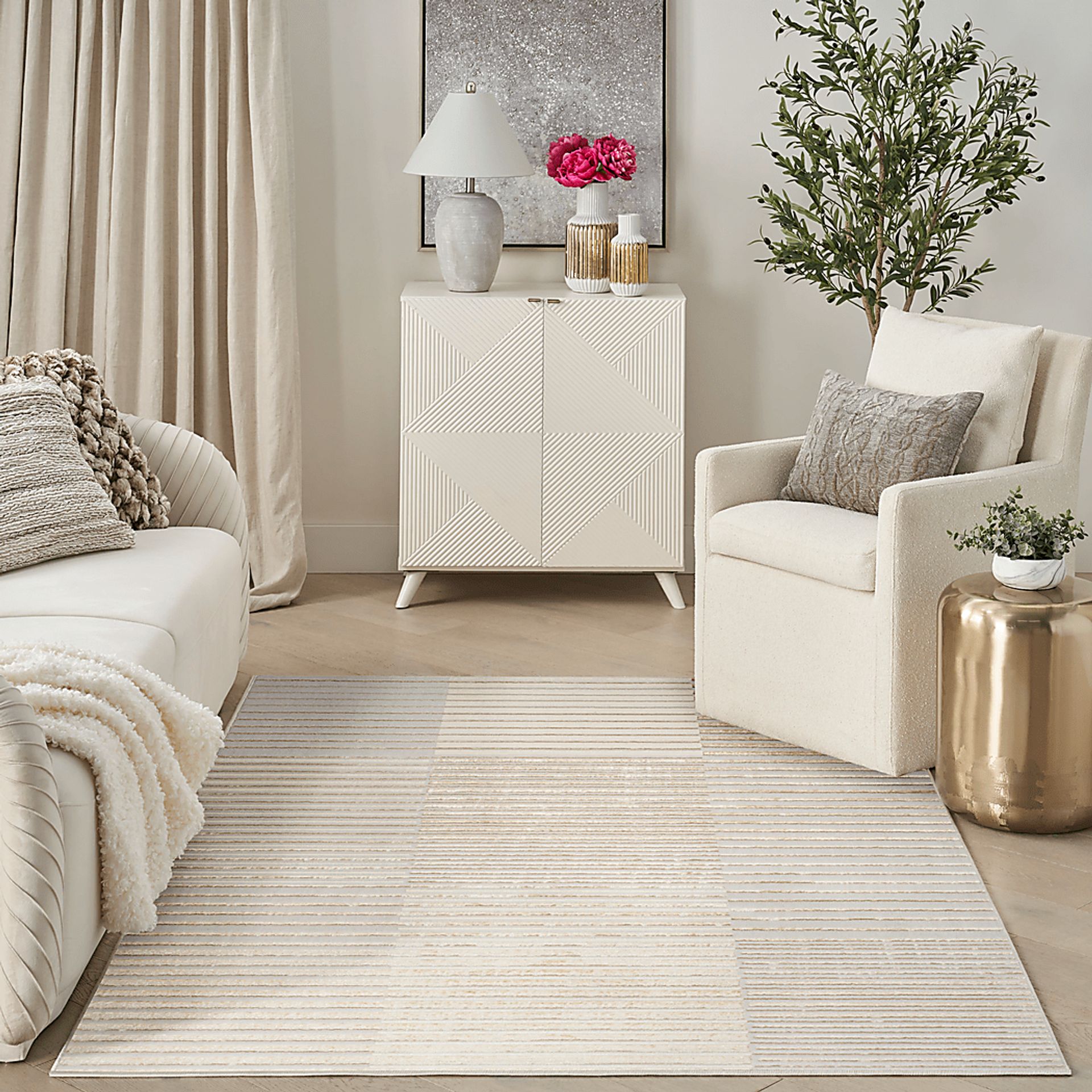 Paphi Beige/Silver 5'3 x 7'3 Rug - Image 4