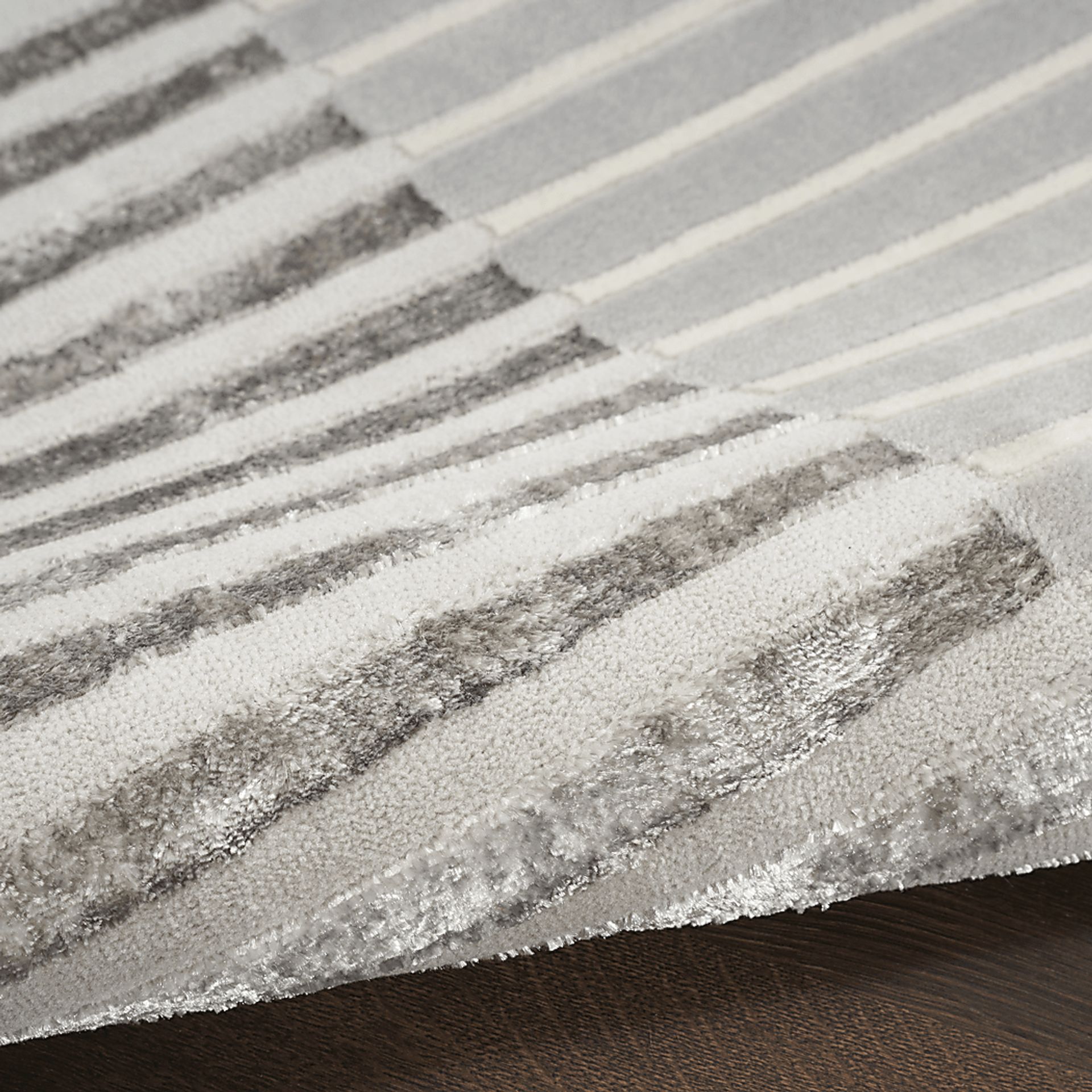 Paphi Silver/Gray 7'10 x 9'10 Rug - Image 7