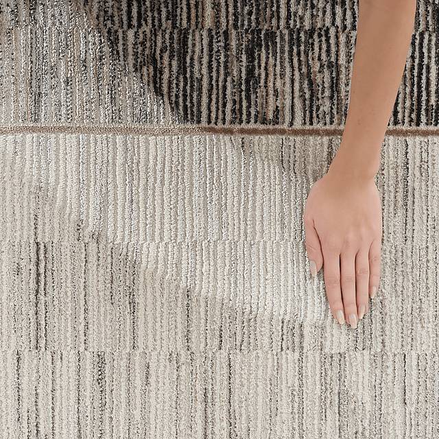 Paradare Gray/Black 7'10 x 9'10 Rug - Thumbnail - Image 7