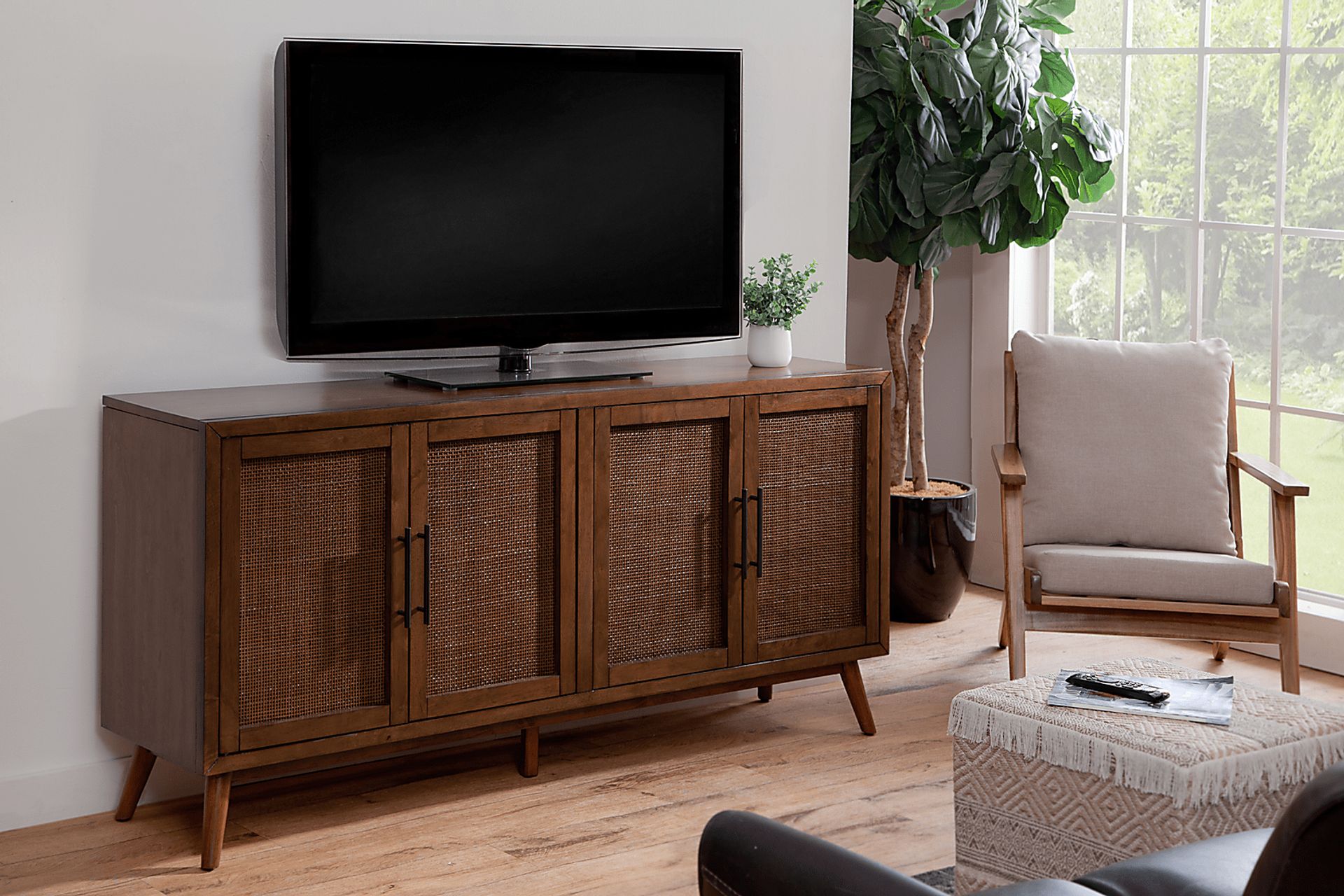 Pareero Brown Sideboard - Image 2