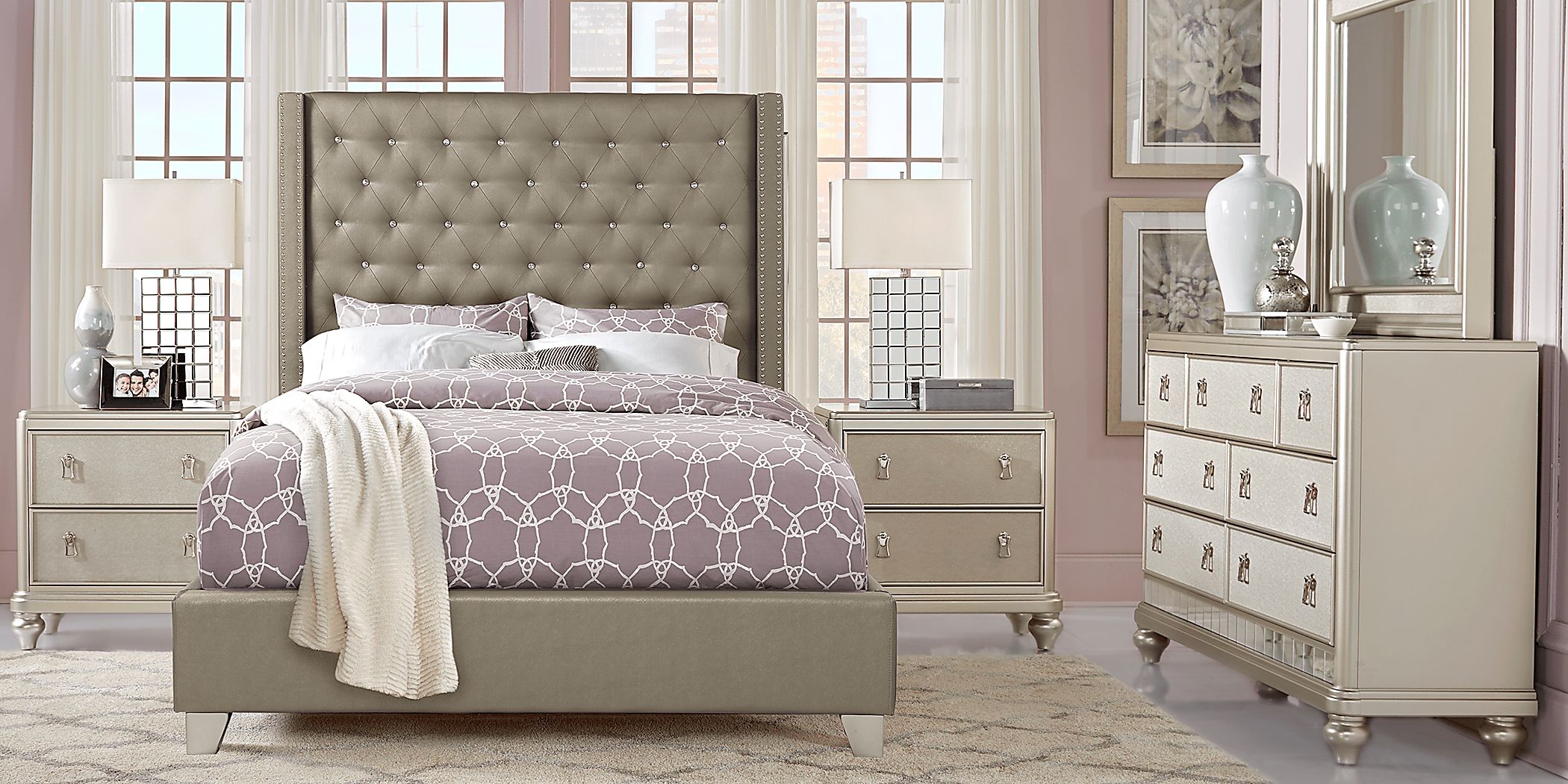 Riley - 4 Piece King Bedroom Set (King Bed, Dresser, Mirror, Nightstand) - Silver