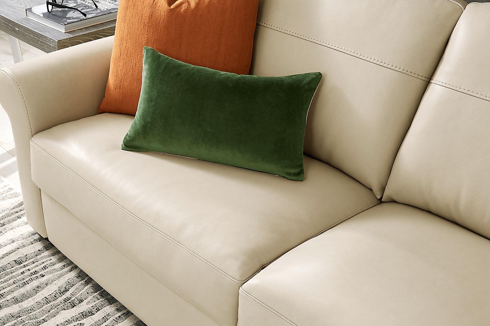 Parker Cream Leather 7 Pc Living Room with Sleeper Sofa - Image 6