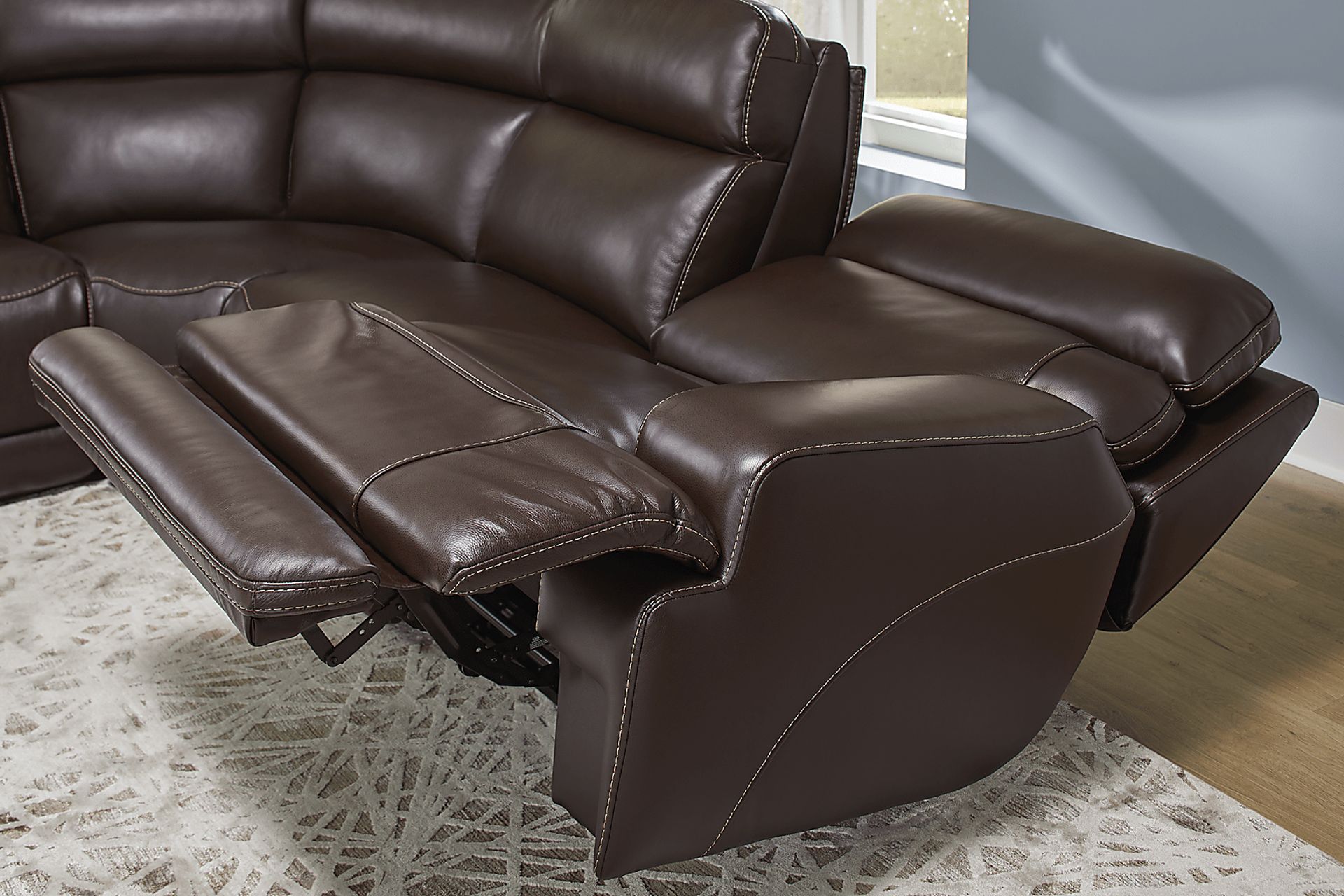 Parker Point Dark Brown Leather 5 Pc Triple Power Reclining Sectional - Image 6