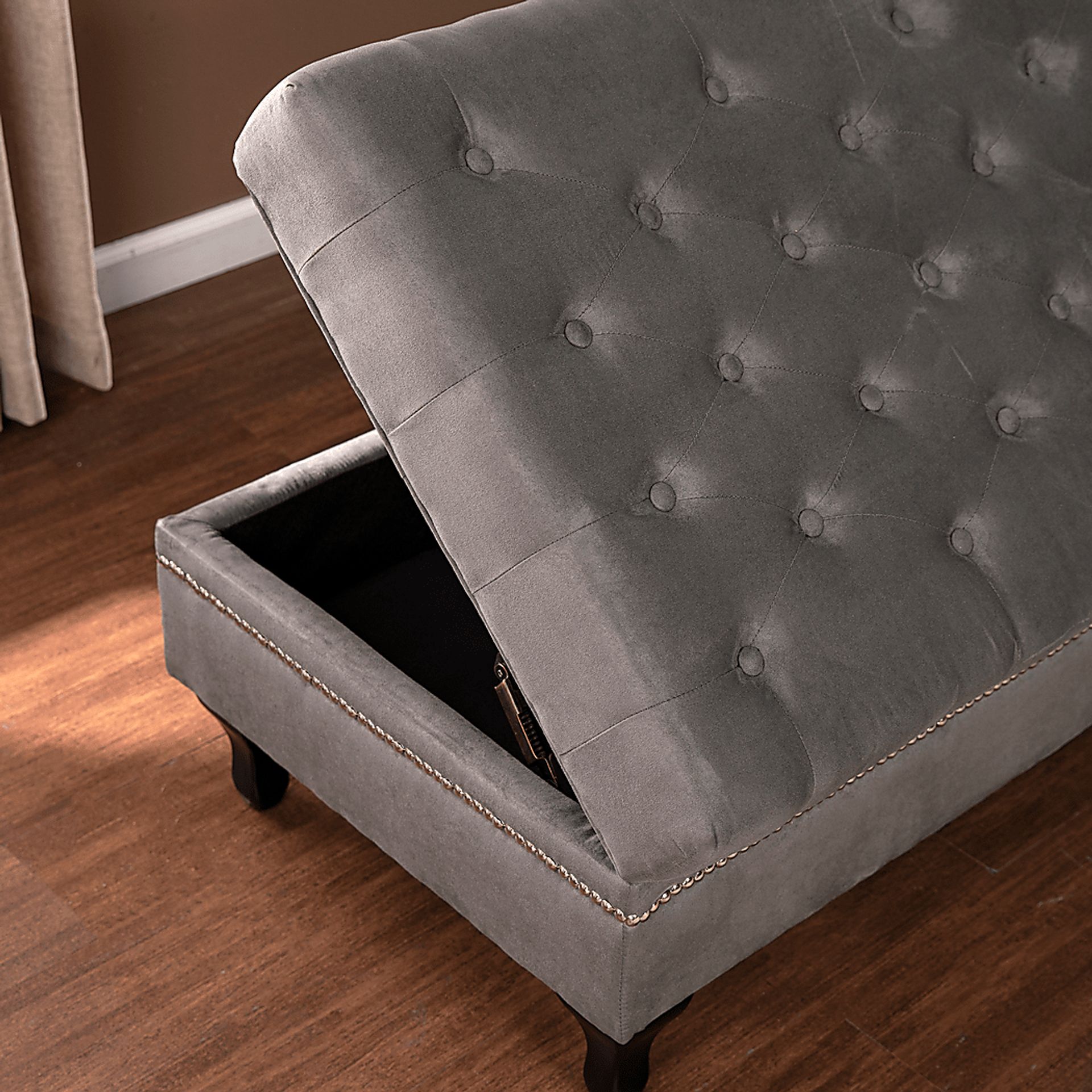 Parkknoll Gray Chaise - Image 5