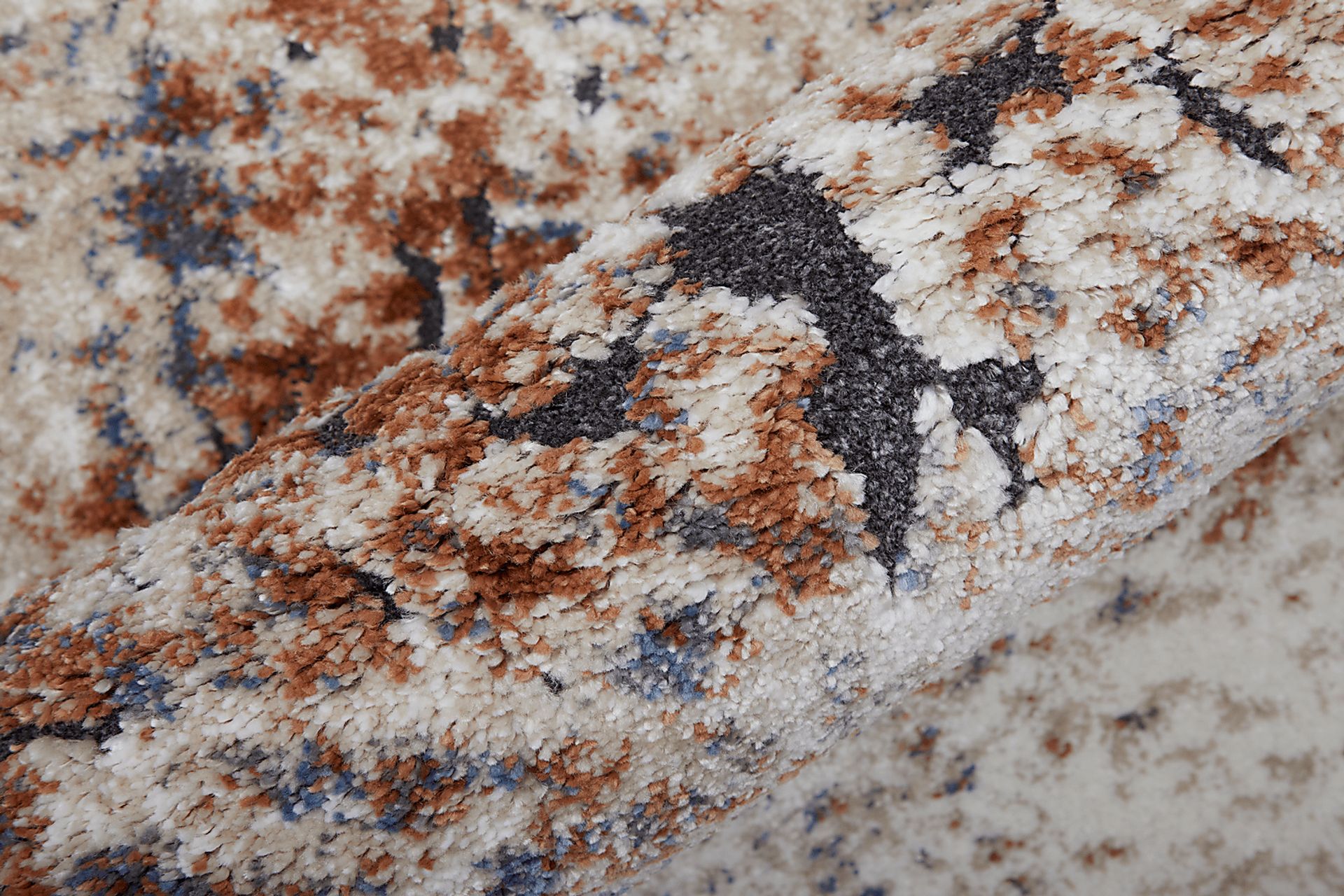 Parlaeno Taupe 2'6 x 8' Runner Rug - Image 7