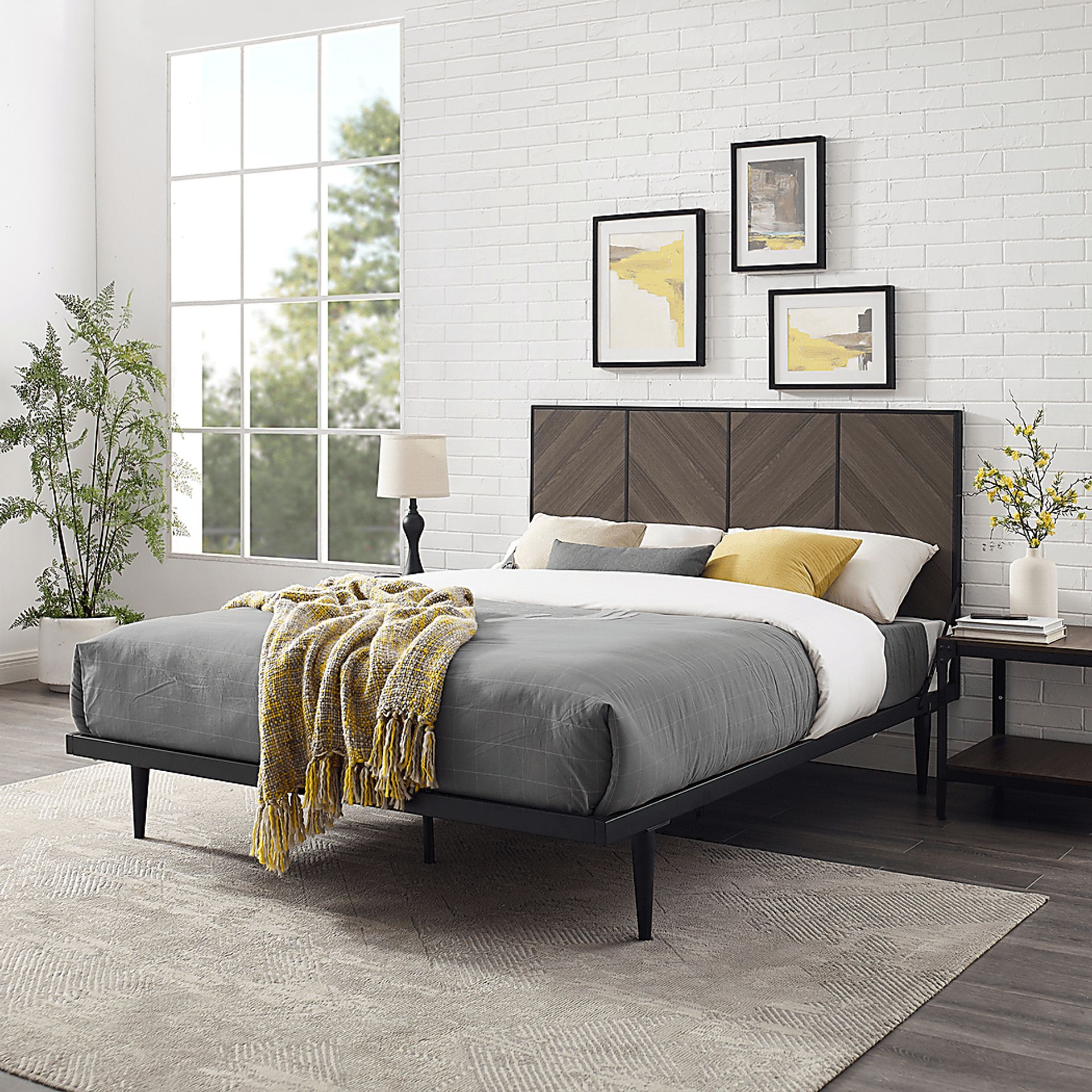 Parmentor Ash Queen Bed - Image 5