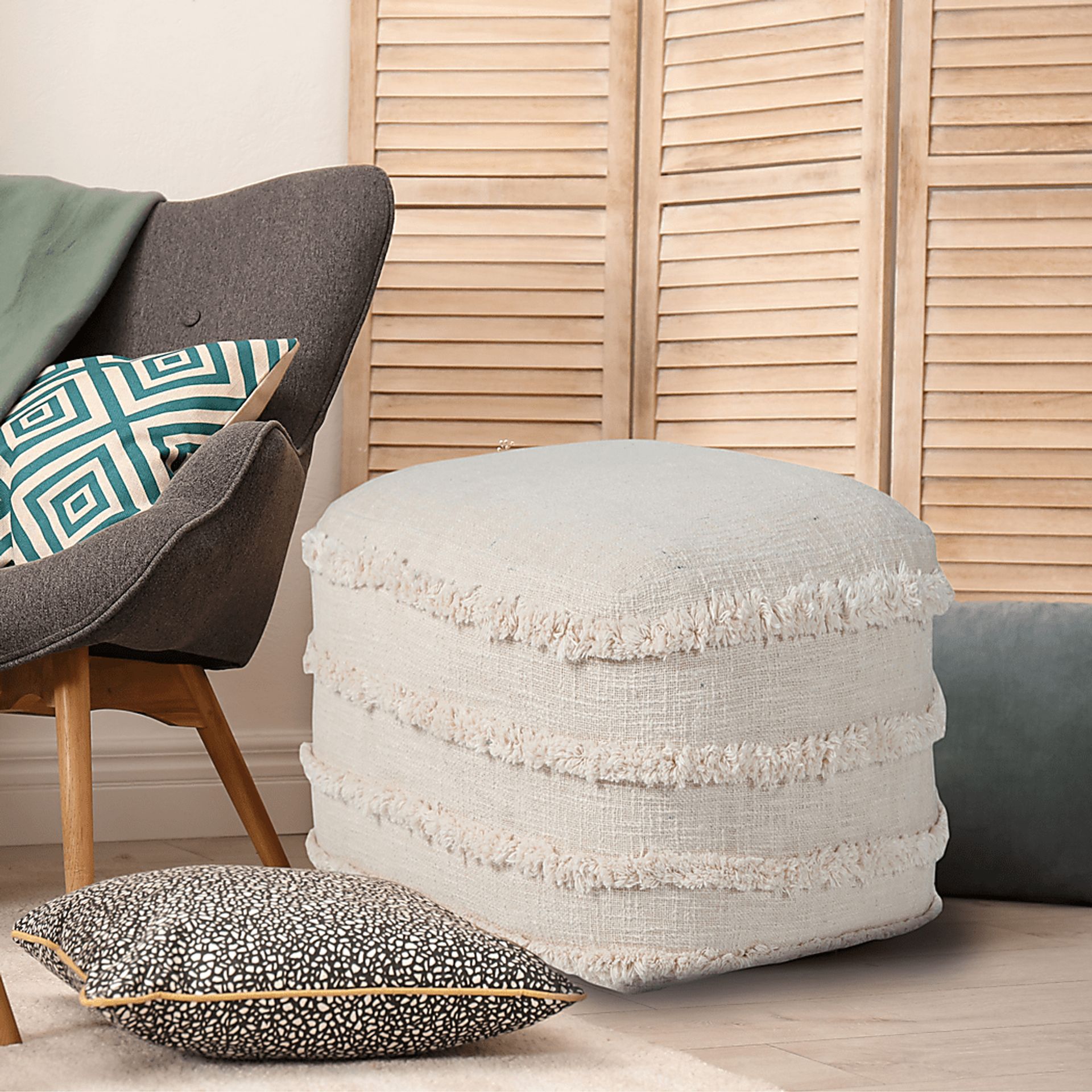 Patigi Cream Pouf - Image 2