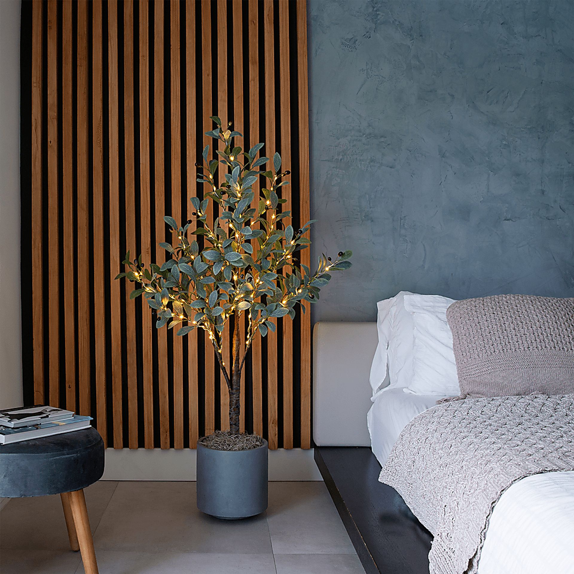 Pavlick I Green Silk Tree with Lights - Image 2