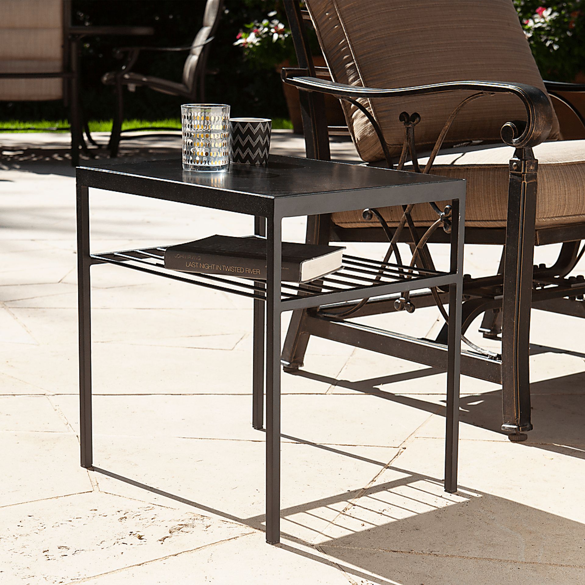 Peapatch Black Outdoor End Table - Image 2