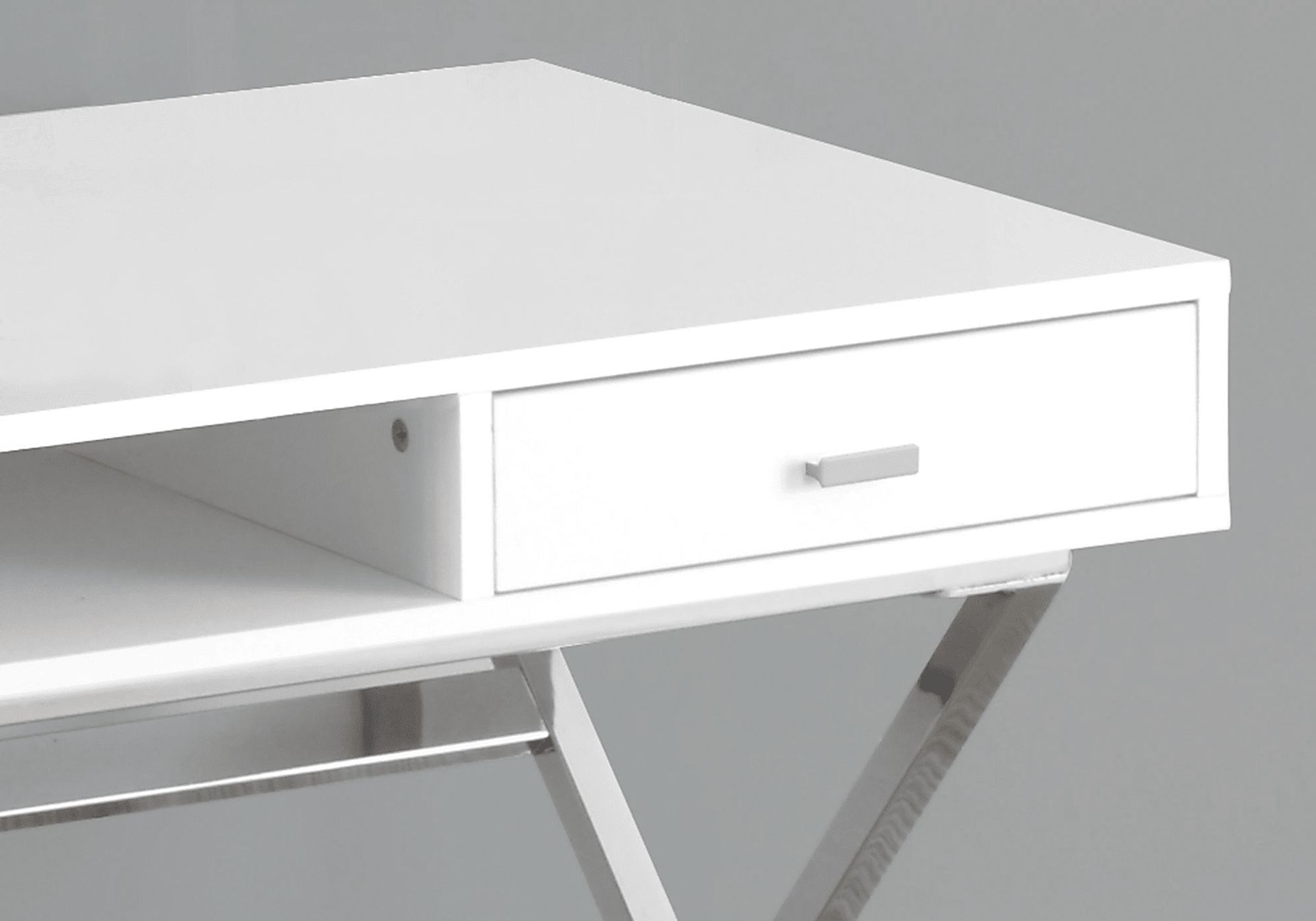 Pearlpointy White Desk - Image 4