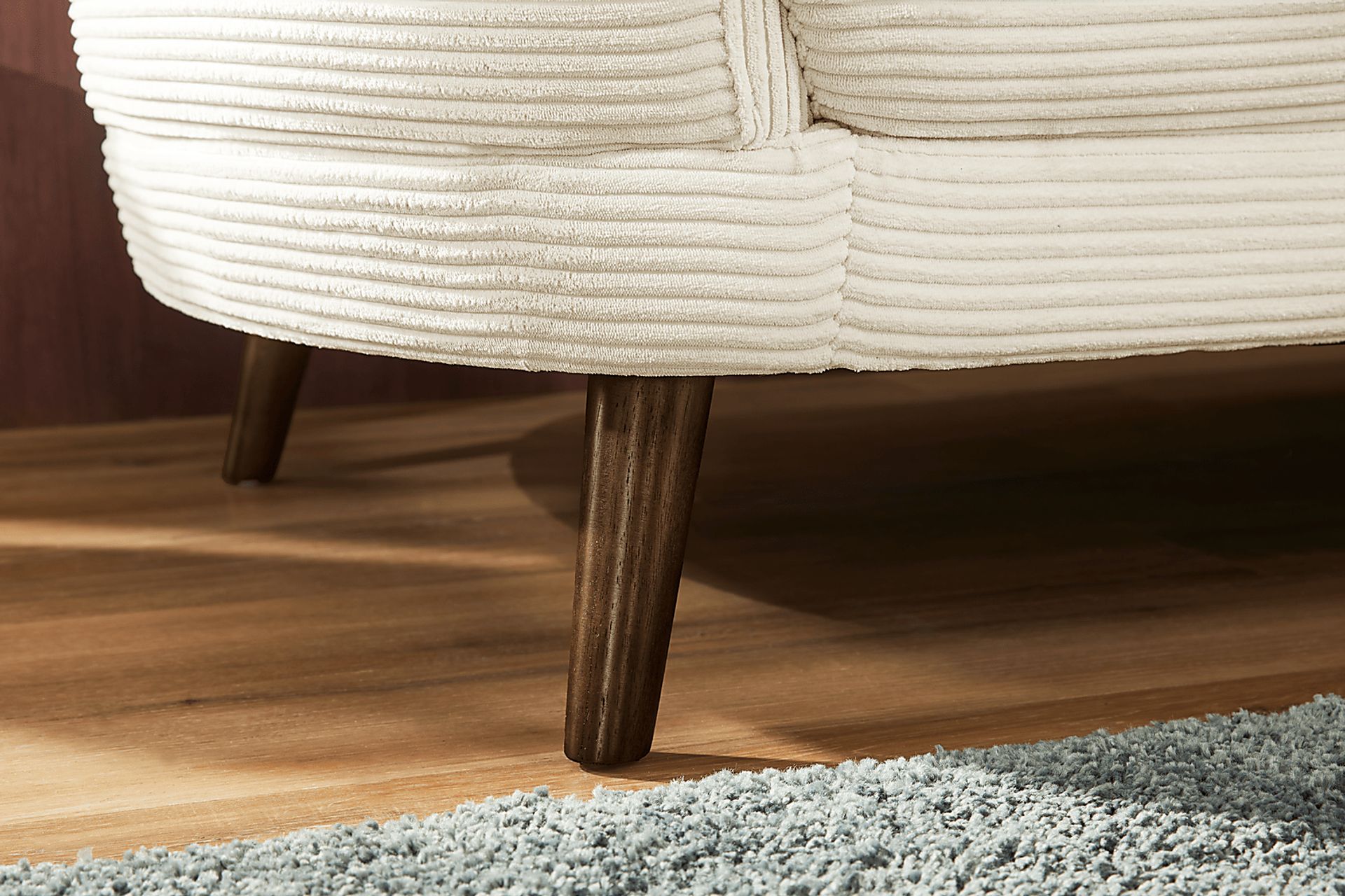 Penn Station Cream Loveseat - Image 5
