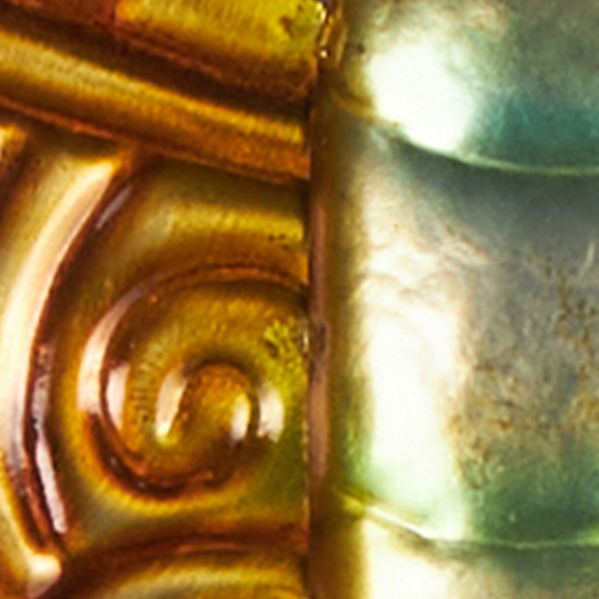 Phela Multi Metal Wall Decor - Image 8