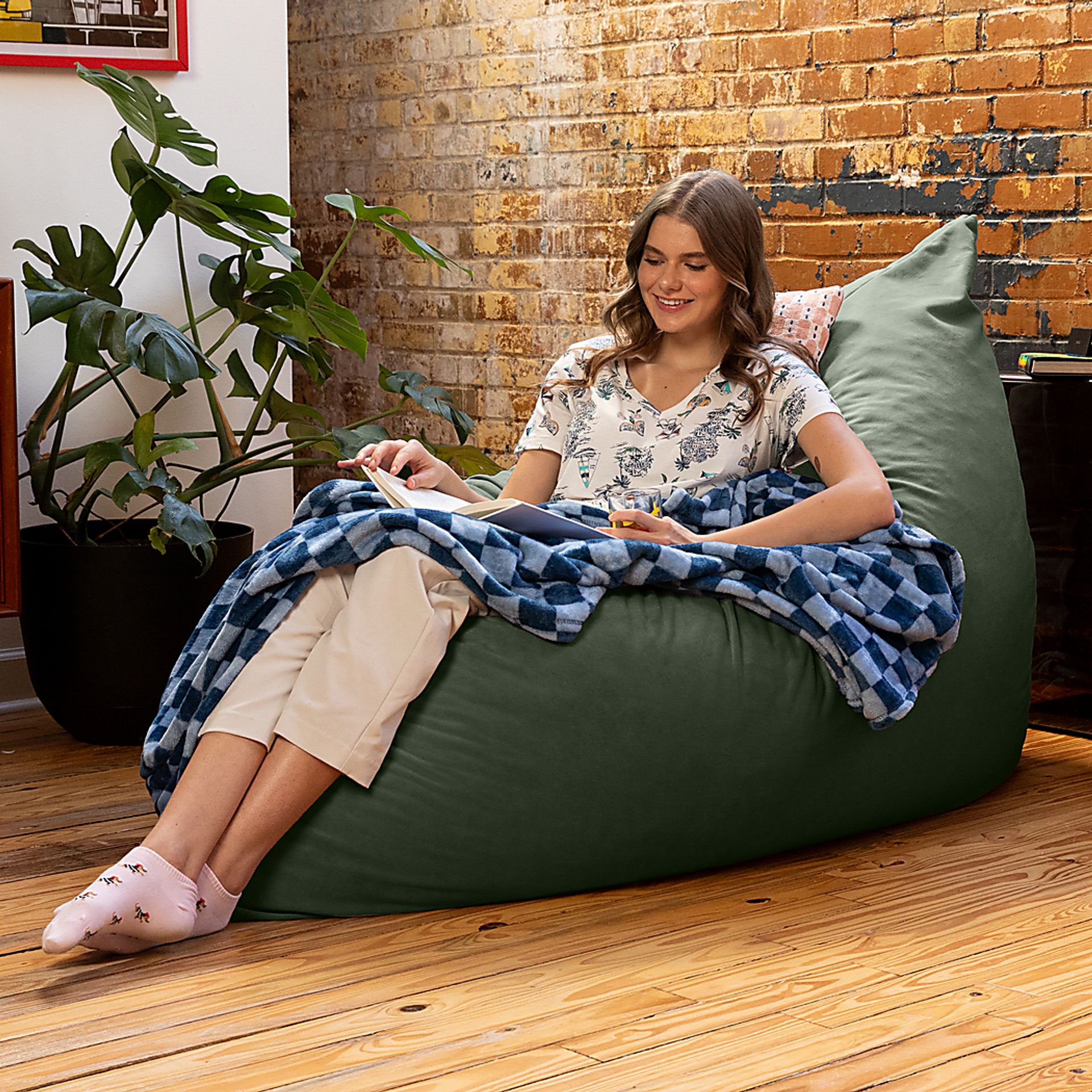 Pheosi II Green Bean Bag Accent Chair - Image 8