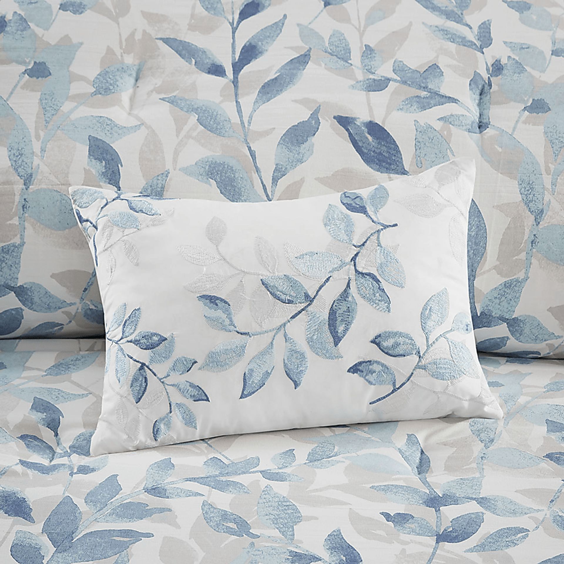 Picayne Blue 8 Pc King Comforter Set - Image 11