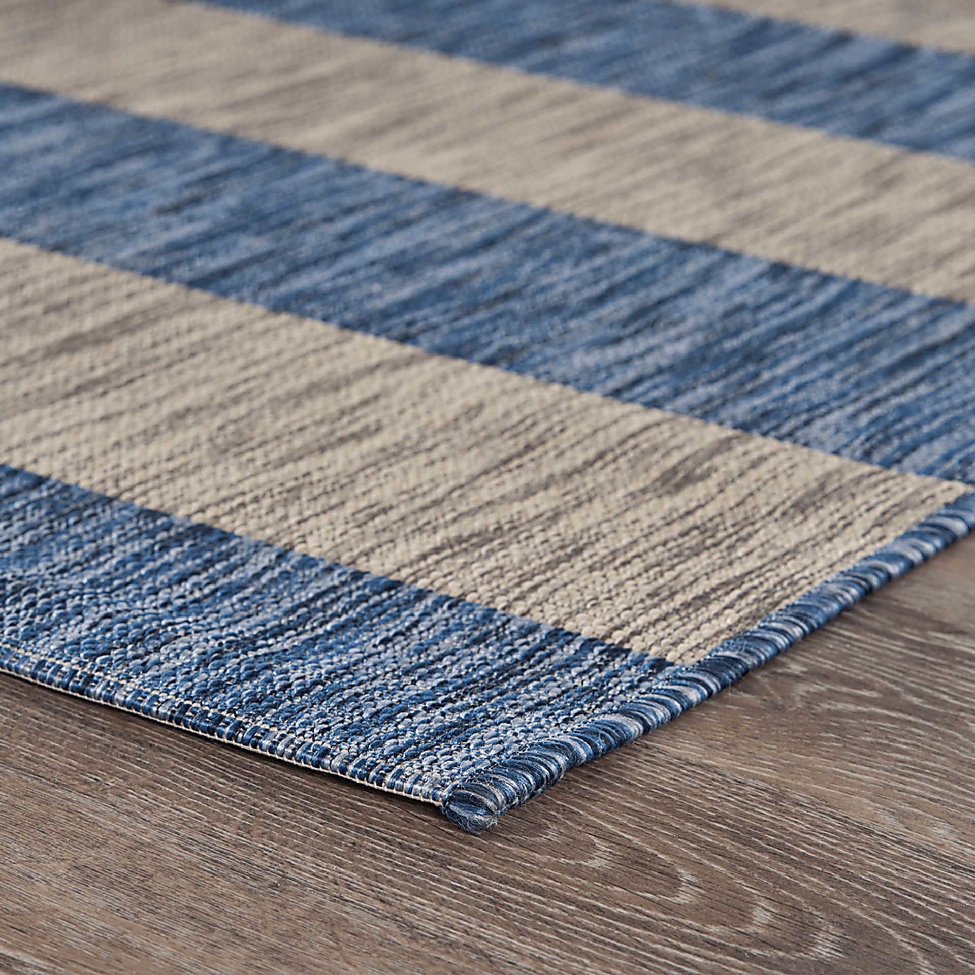 Picrane Navy/Gray 5' x 7' Indoor/Outdoor Rug - Image 6