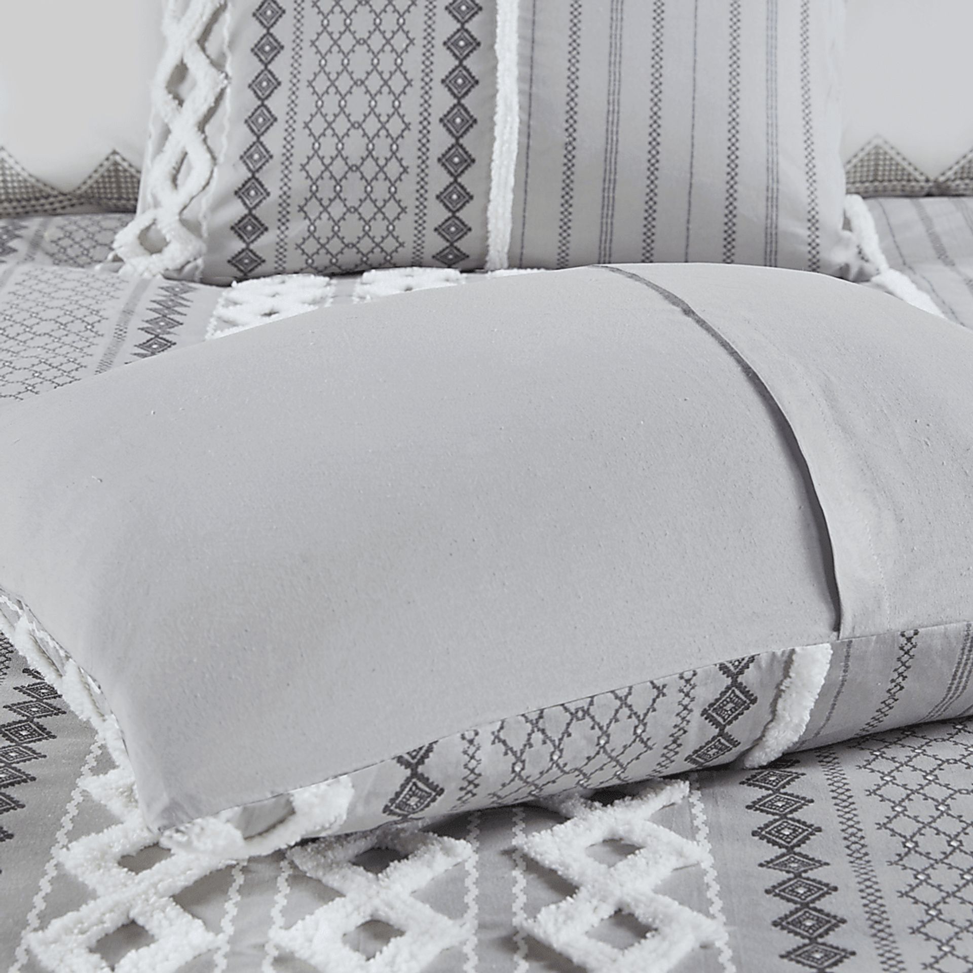 Plaen Gray 3 Pc Full/Queen Comforter Set - Image 6