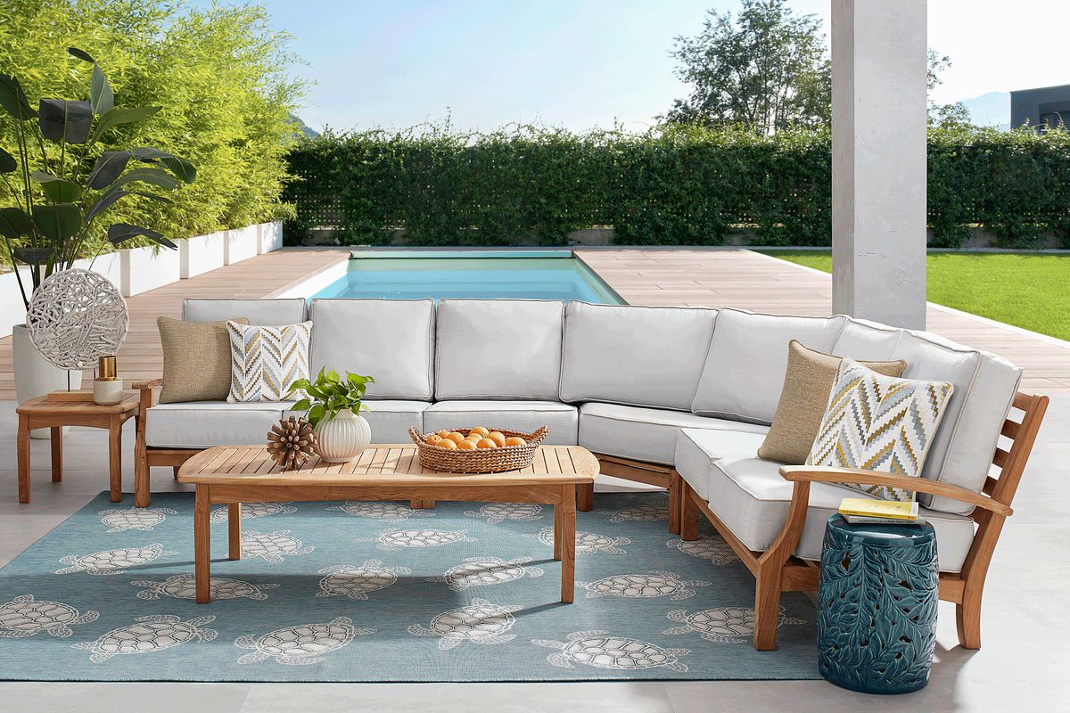 Pleasant Bay Teak 4 Pc Outdoor Sectional with Dove Cushions