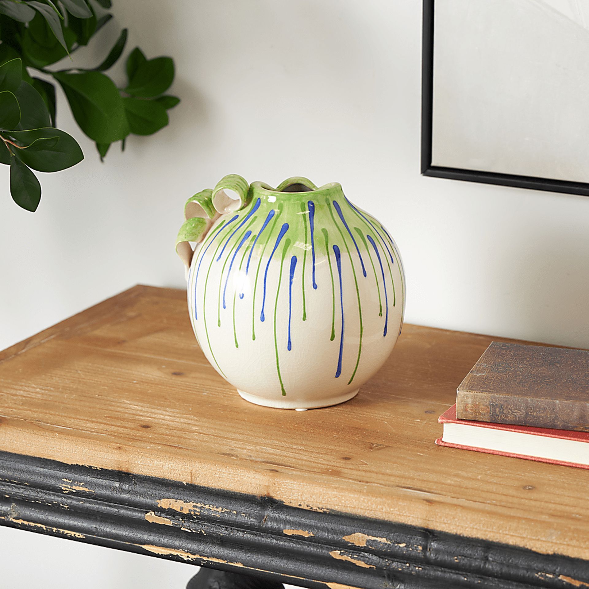 Podio White Vase - Image 2