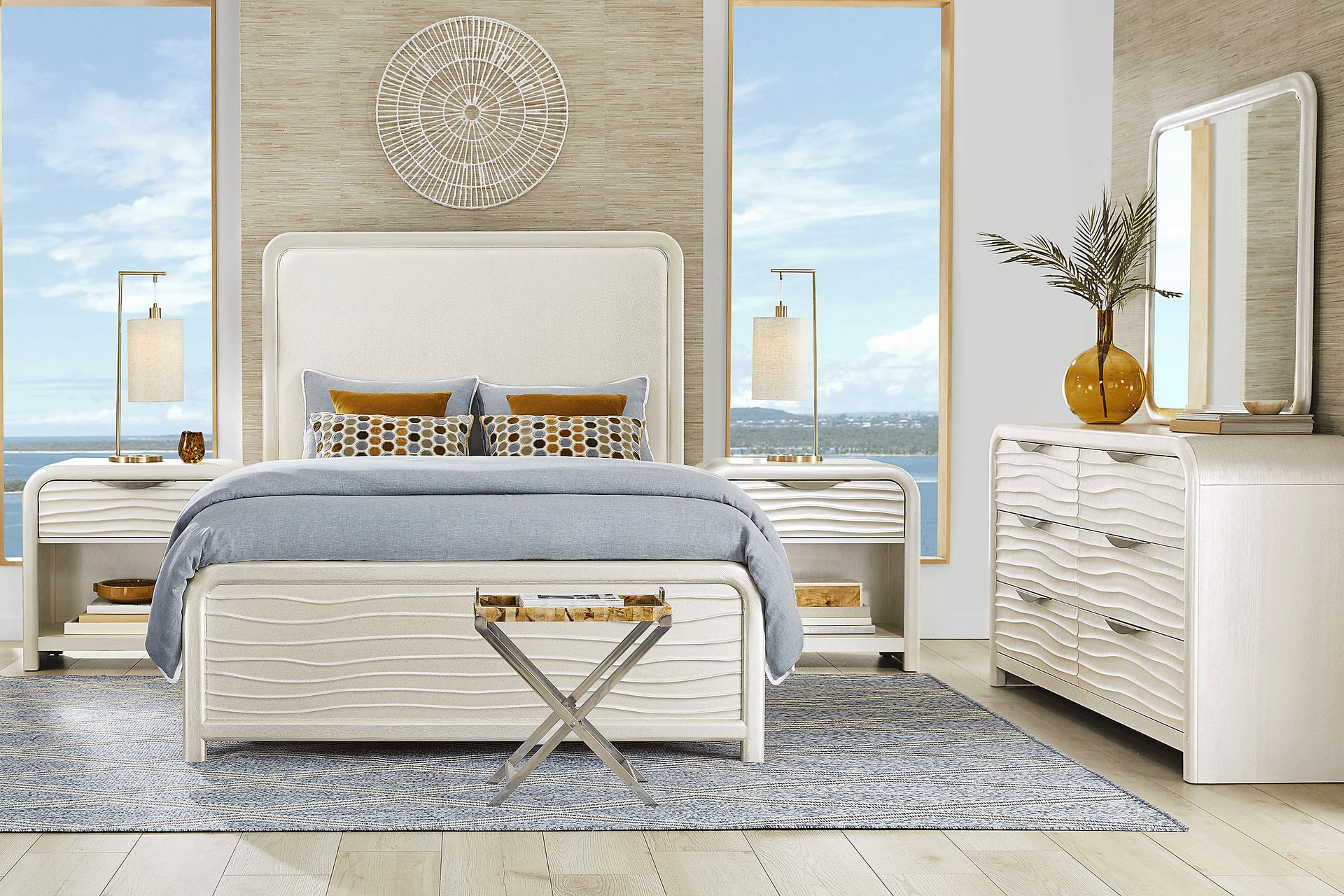 Point Loma White 3 Pc King Panel Bed - Image 2
