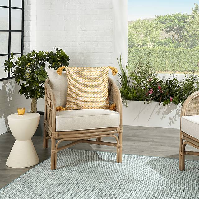 Pollenfur Yellow Indoor/Outdoor Accent Pillow - Thumbnail - Image 3