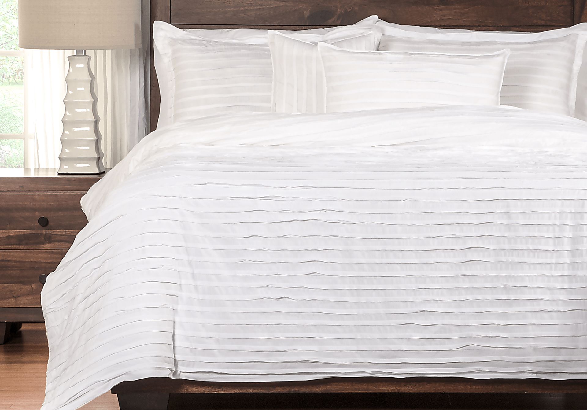Pomeroy White 6 Pc Queen Duvet Set - Image 1