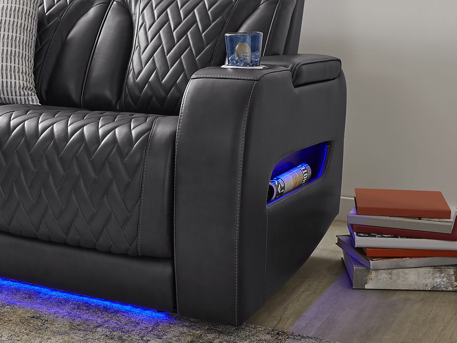 Port Royal Midnight Leather 5 Pc Living Room with Triple Power Reclining Sofa - Image 11
