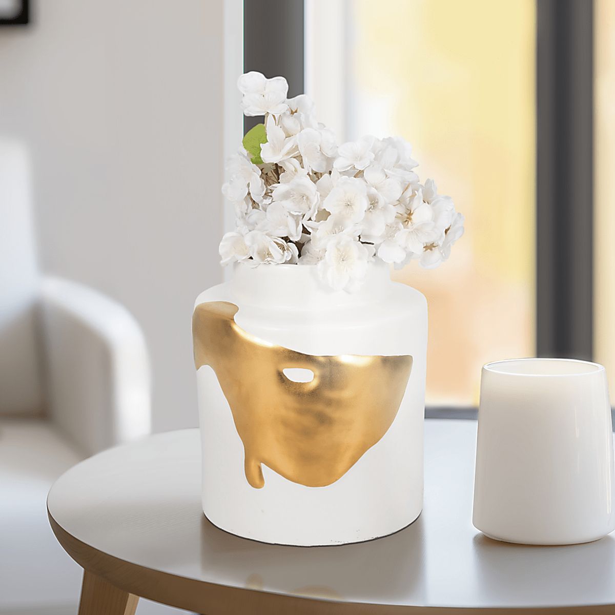 Portolaa White Vase | Rooms to Go