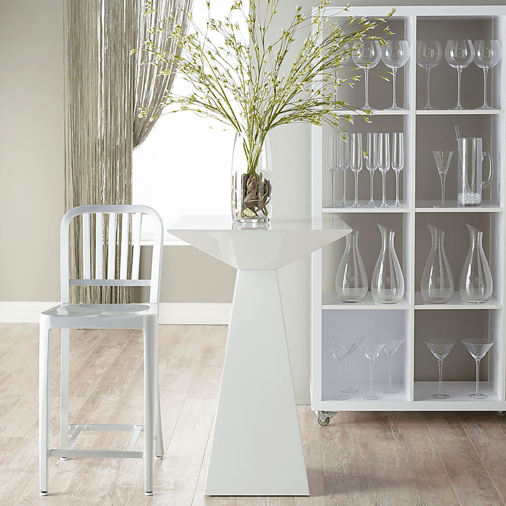 Portrush White Bar Table - Image 2