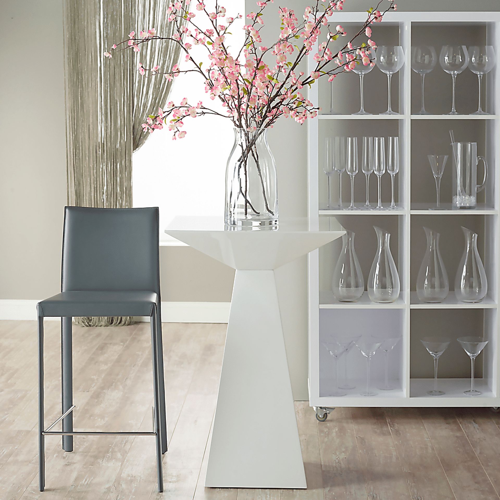Portrush White Bar Table - Image 3
