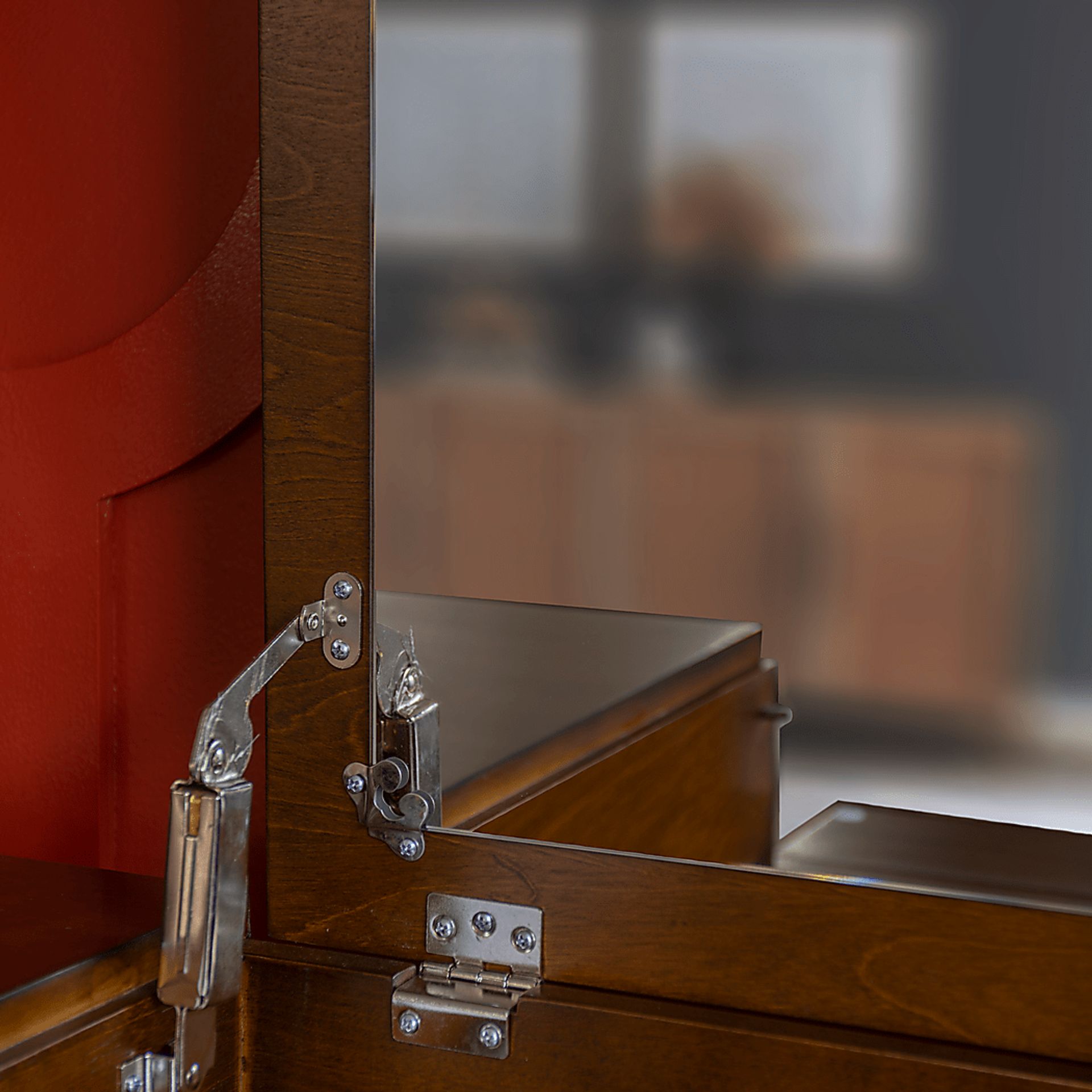 Portsher Walnut Vanity Set - Image 23