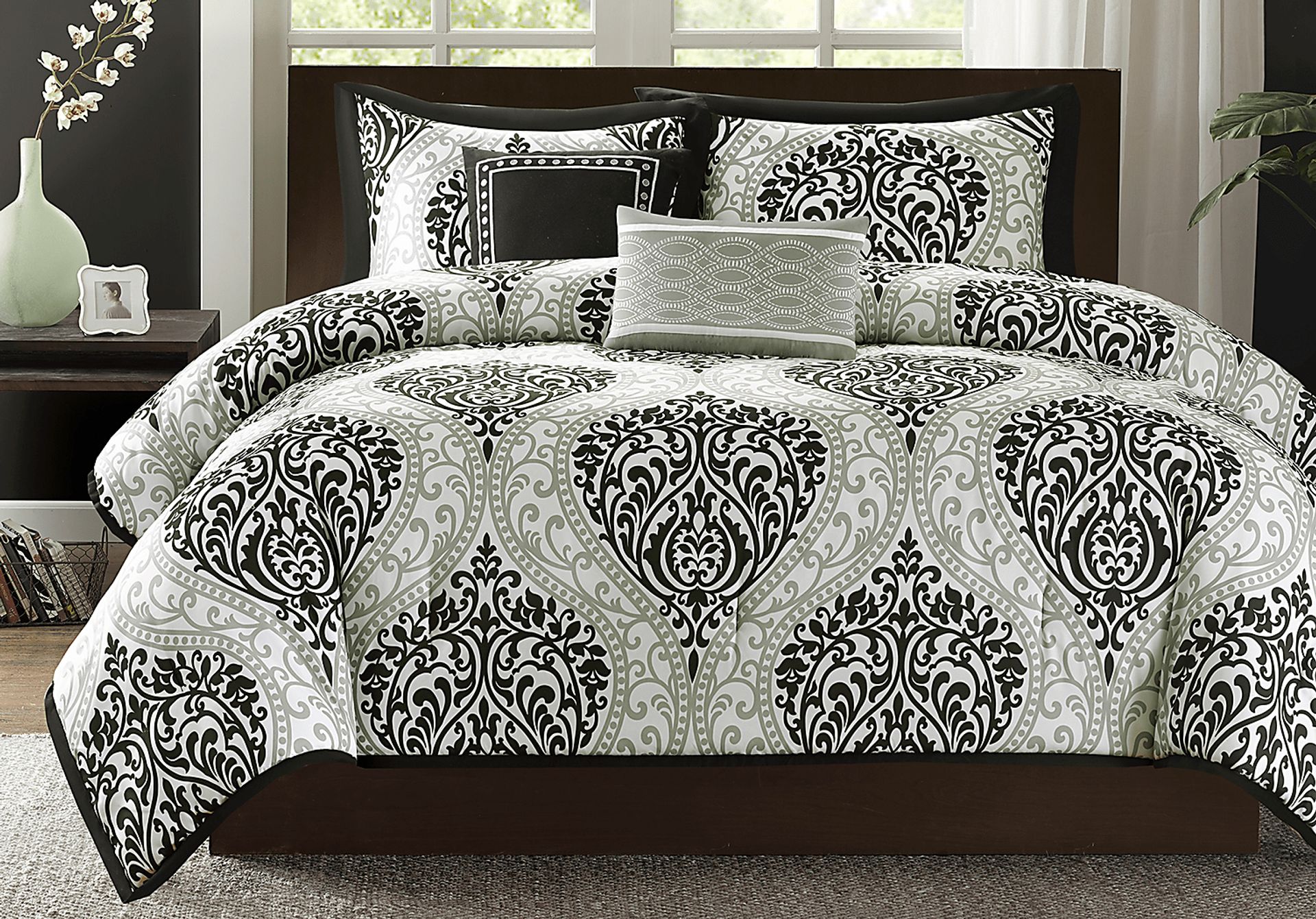 Posie II Full Bed Set - Image 1