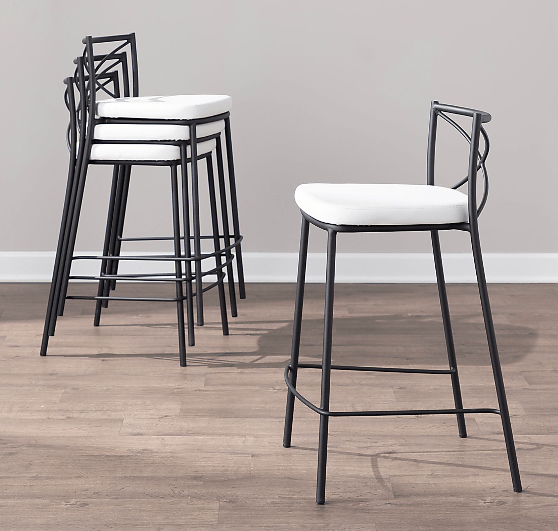 Prienwood White Counter Height Stool, Set of 2 - Image 4