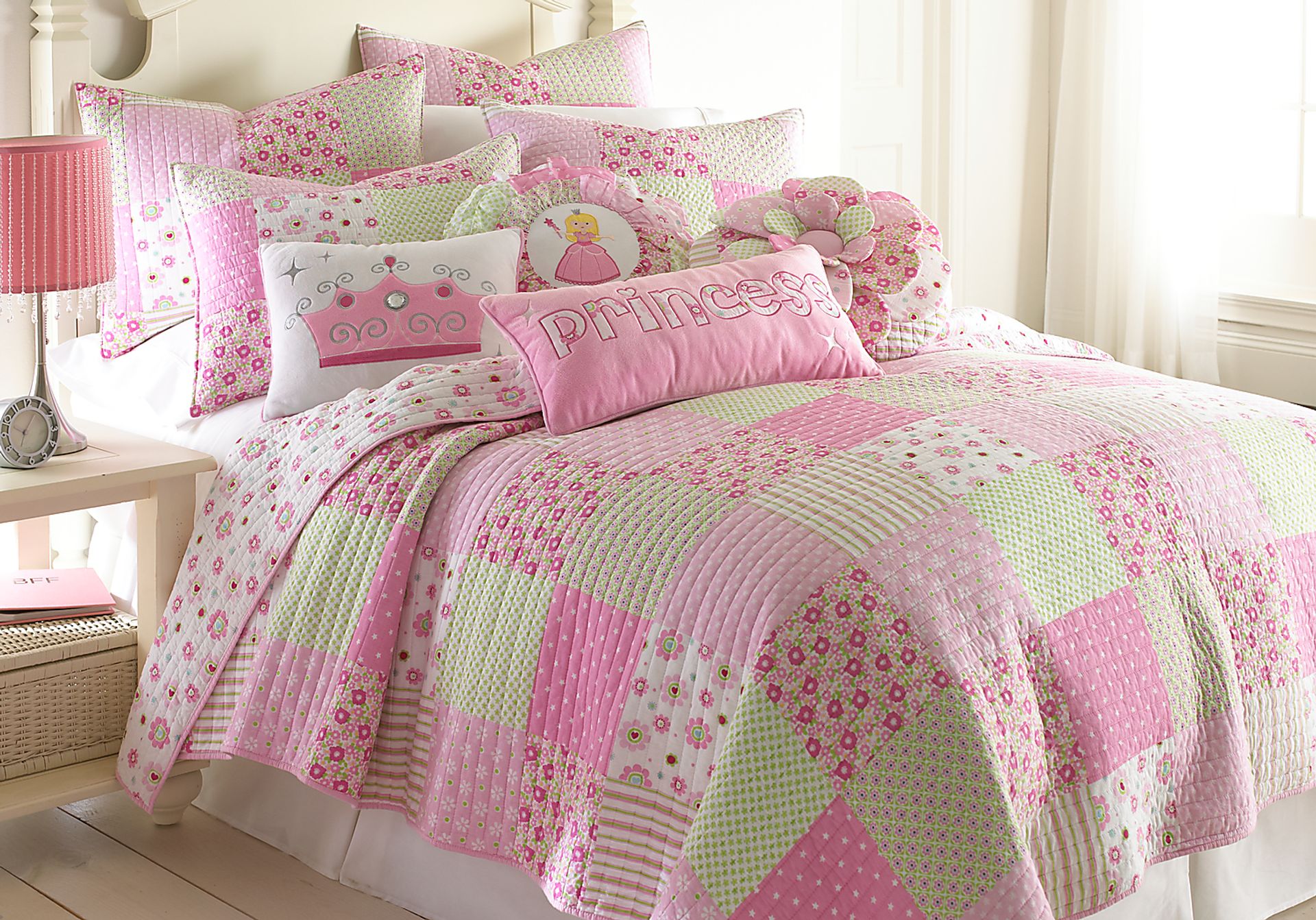 Princess Faith Pink Twin Quilt Set - Image 1