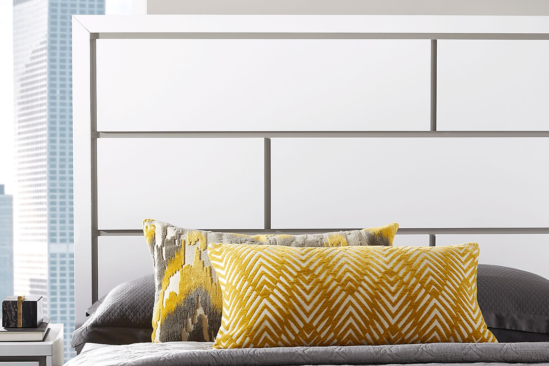 Princeton Hall White Queen Bed - Image 3