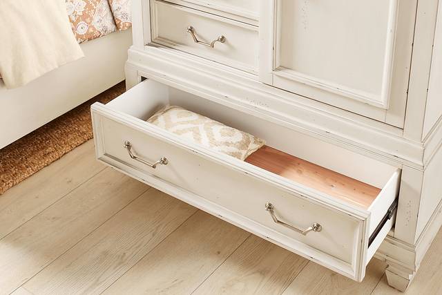 Provence White Sliding Door Chest - Thumbnail - Image 4