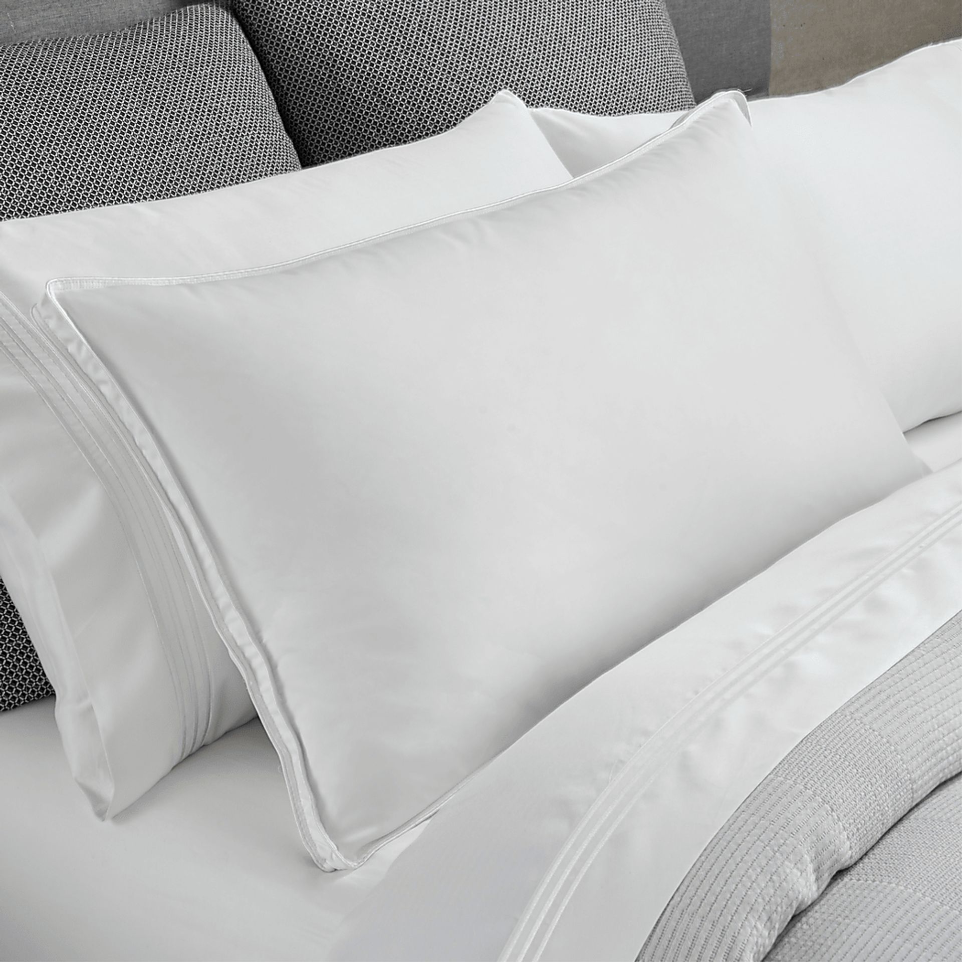 PureCare Cooling Down Complete Standard Pillow - Image 3