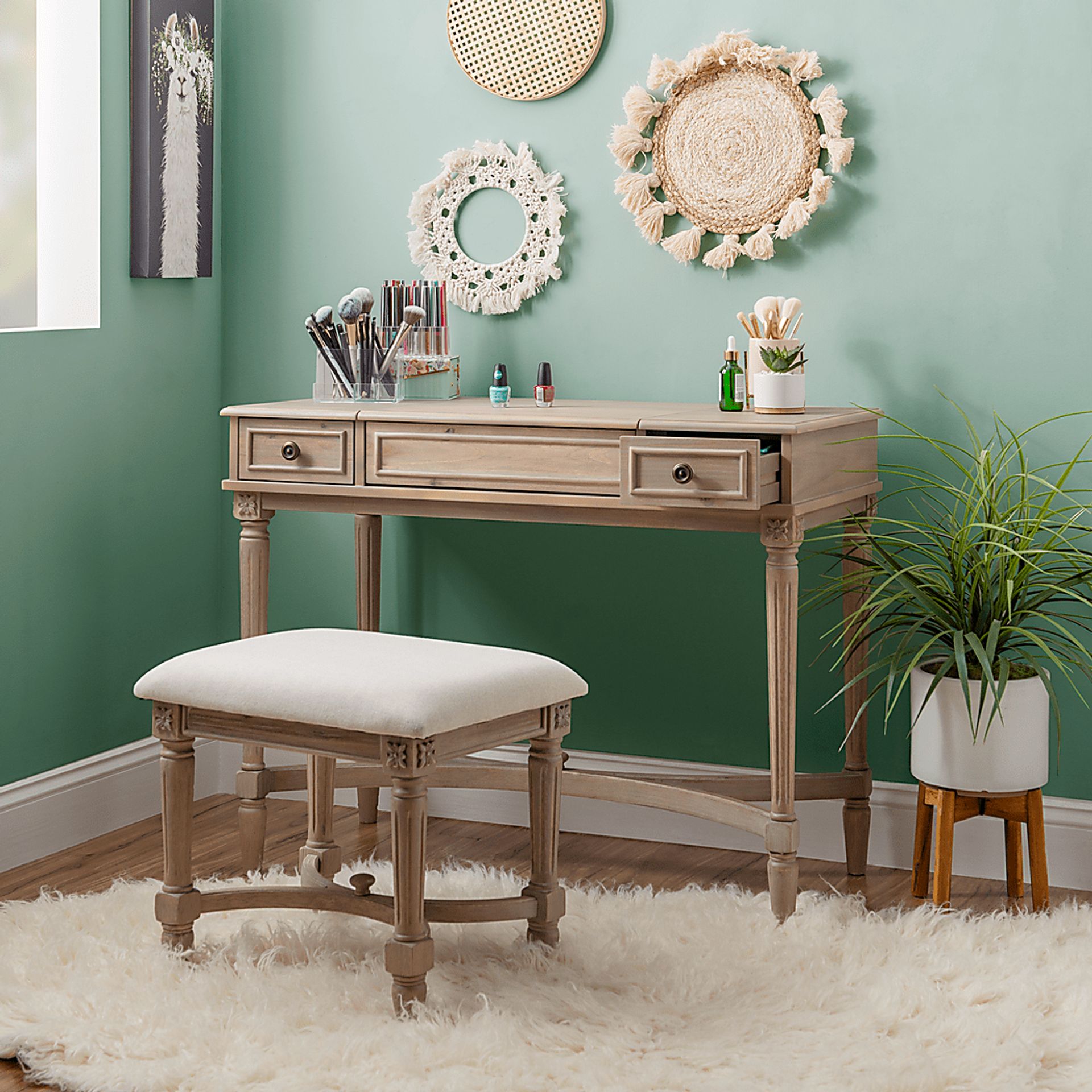 Quackenboss Brown Vanity Set - Image 17