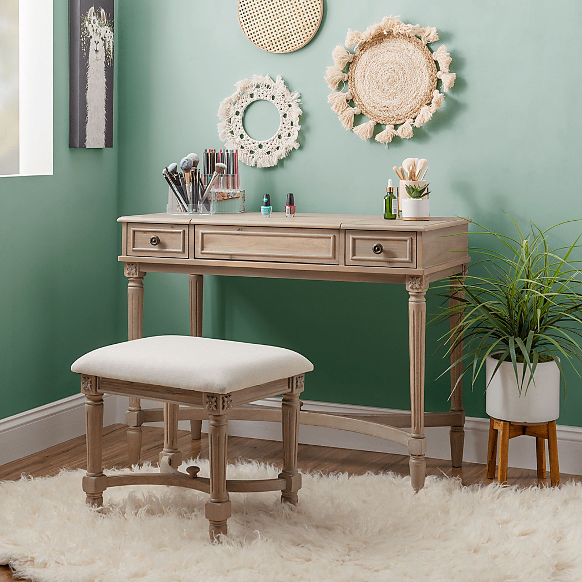 Quackenboss Brown Vanity Set - Image 2