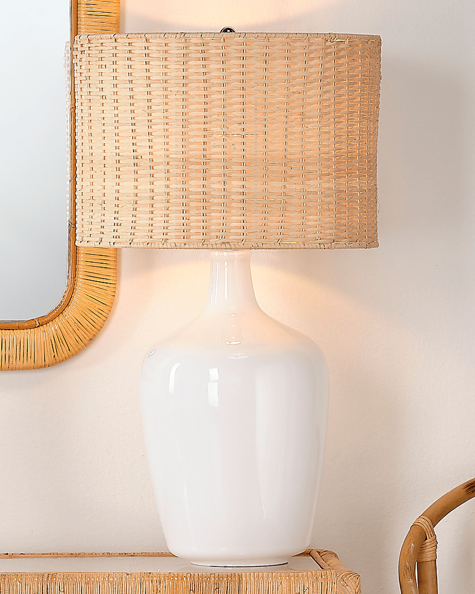 Quaga Cove White Lamp - Image 2