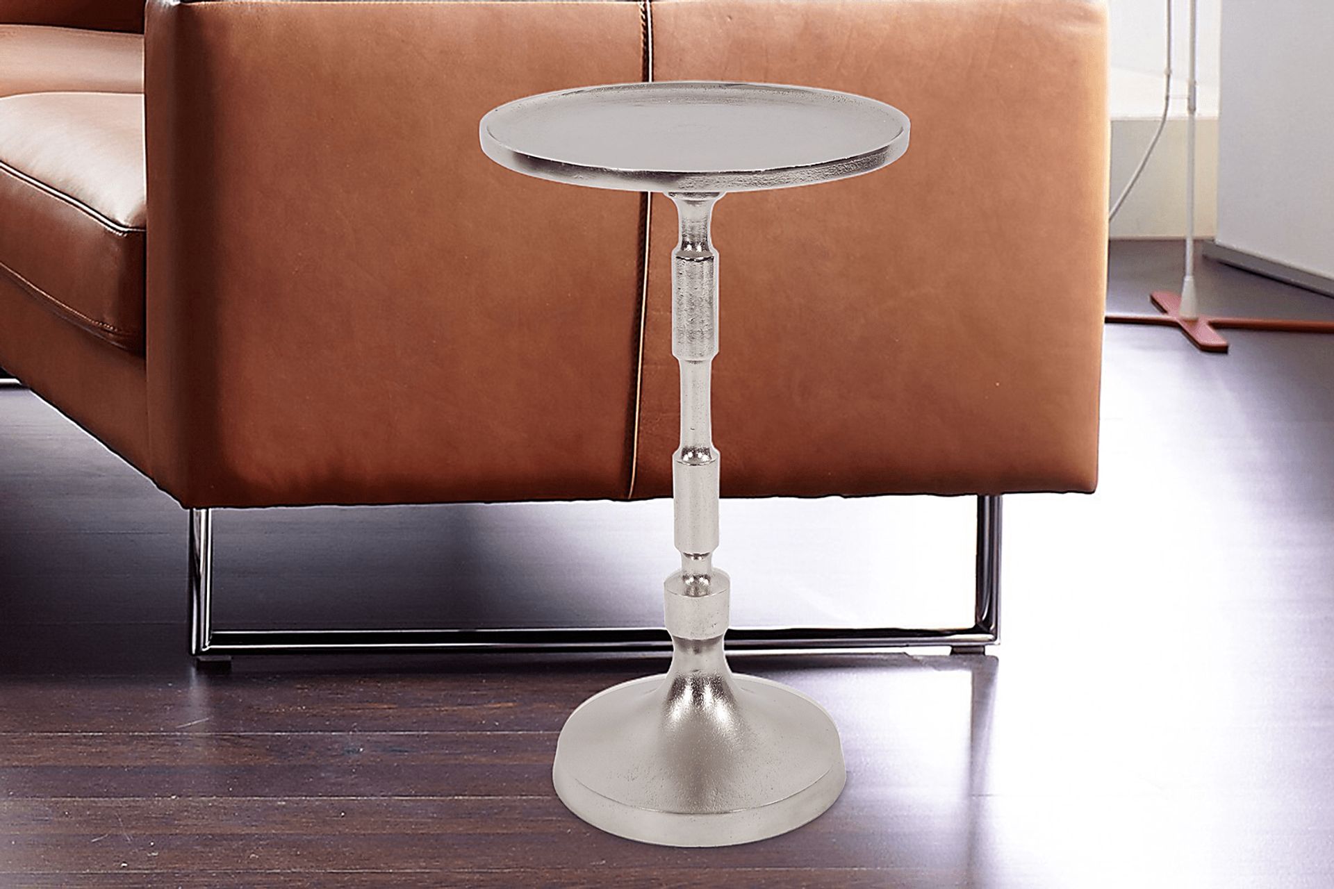 Quaggy Silver Accent Table - Image 4