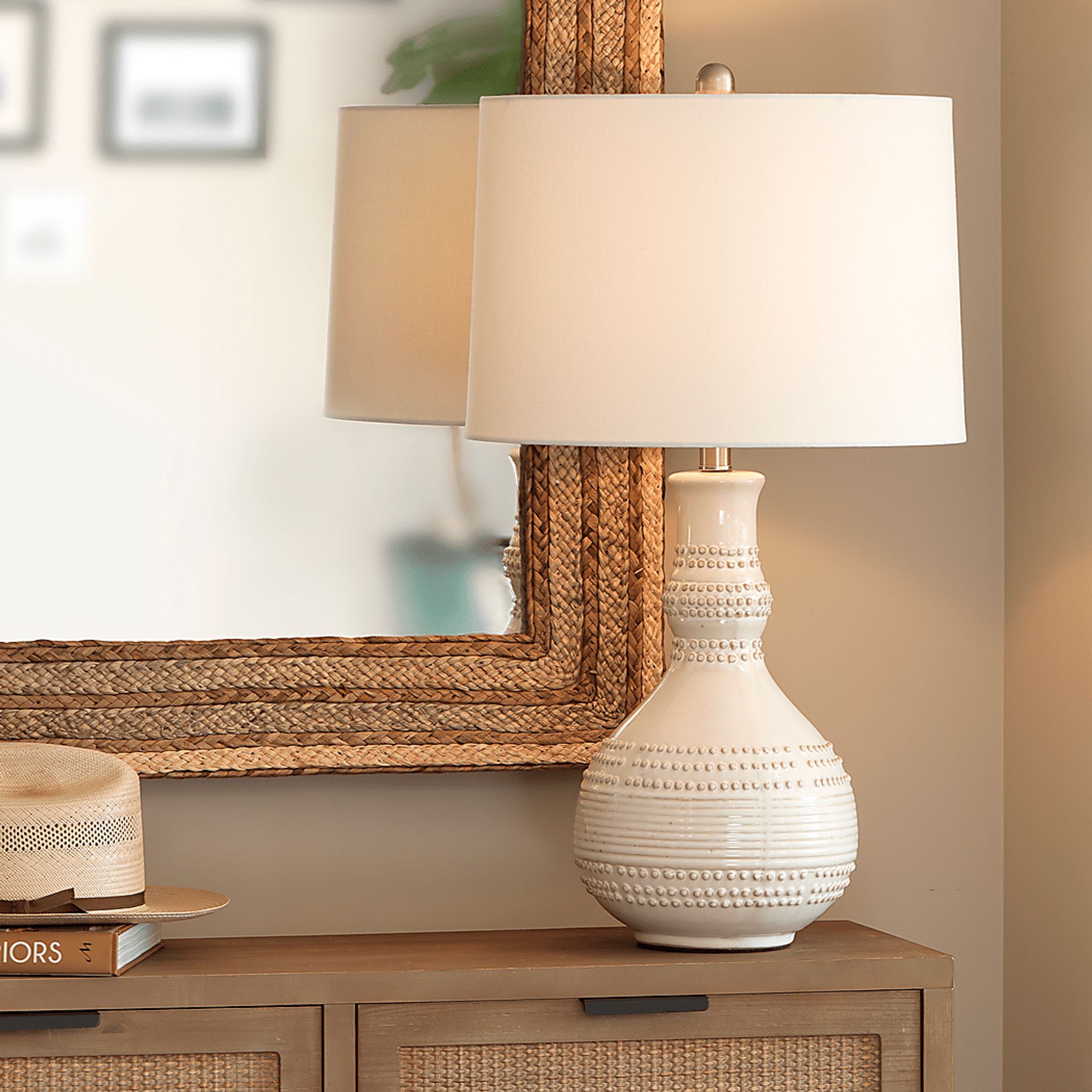 Qualer Nest White Lamp - Image 2