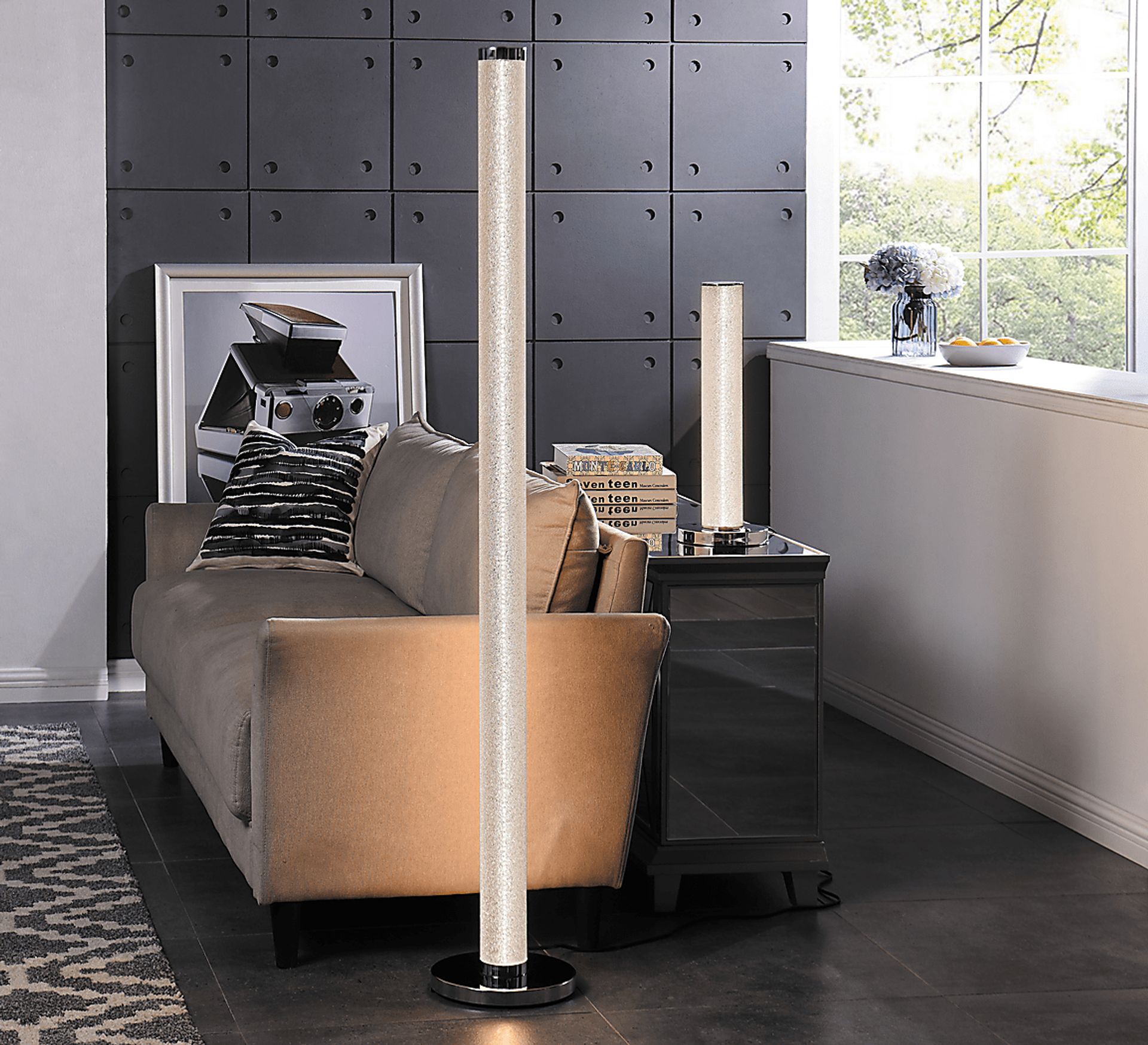 Quince Cove Silver Table Lamp - Image 4